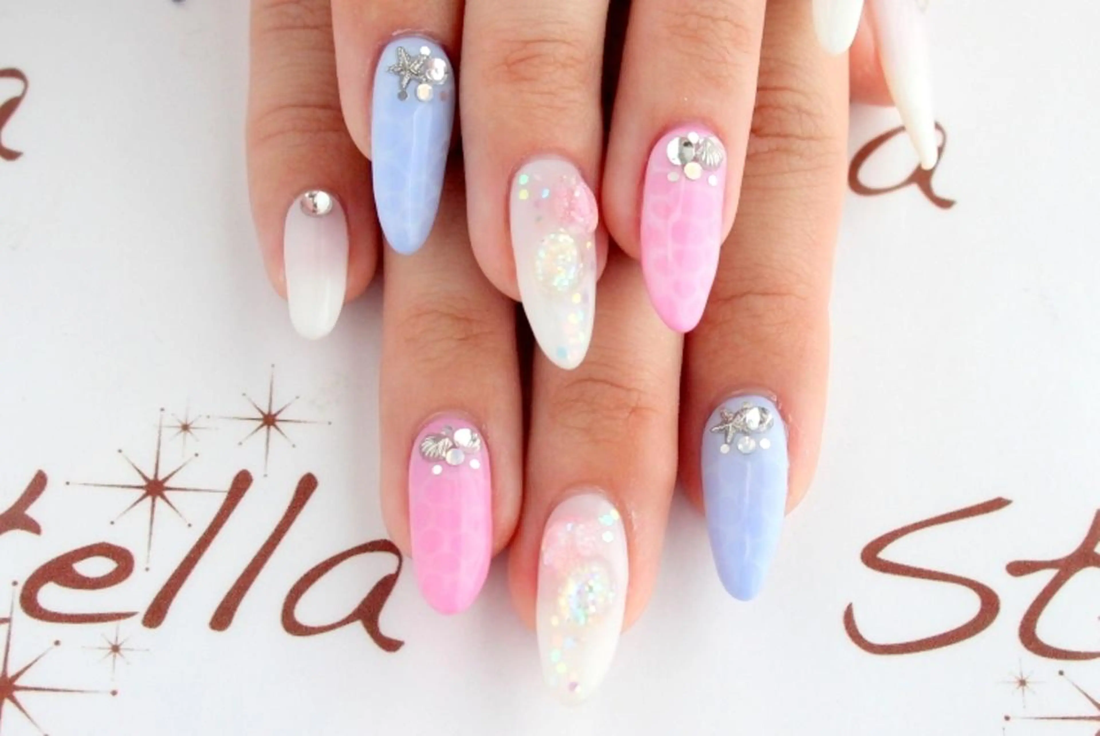 ネイル 小濵 かのんのネイルデザイン