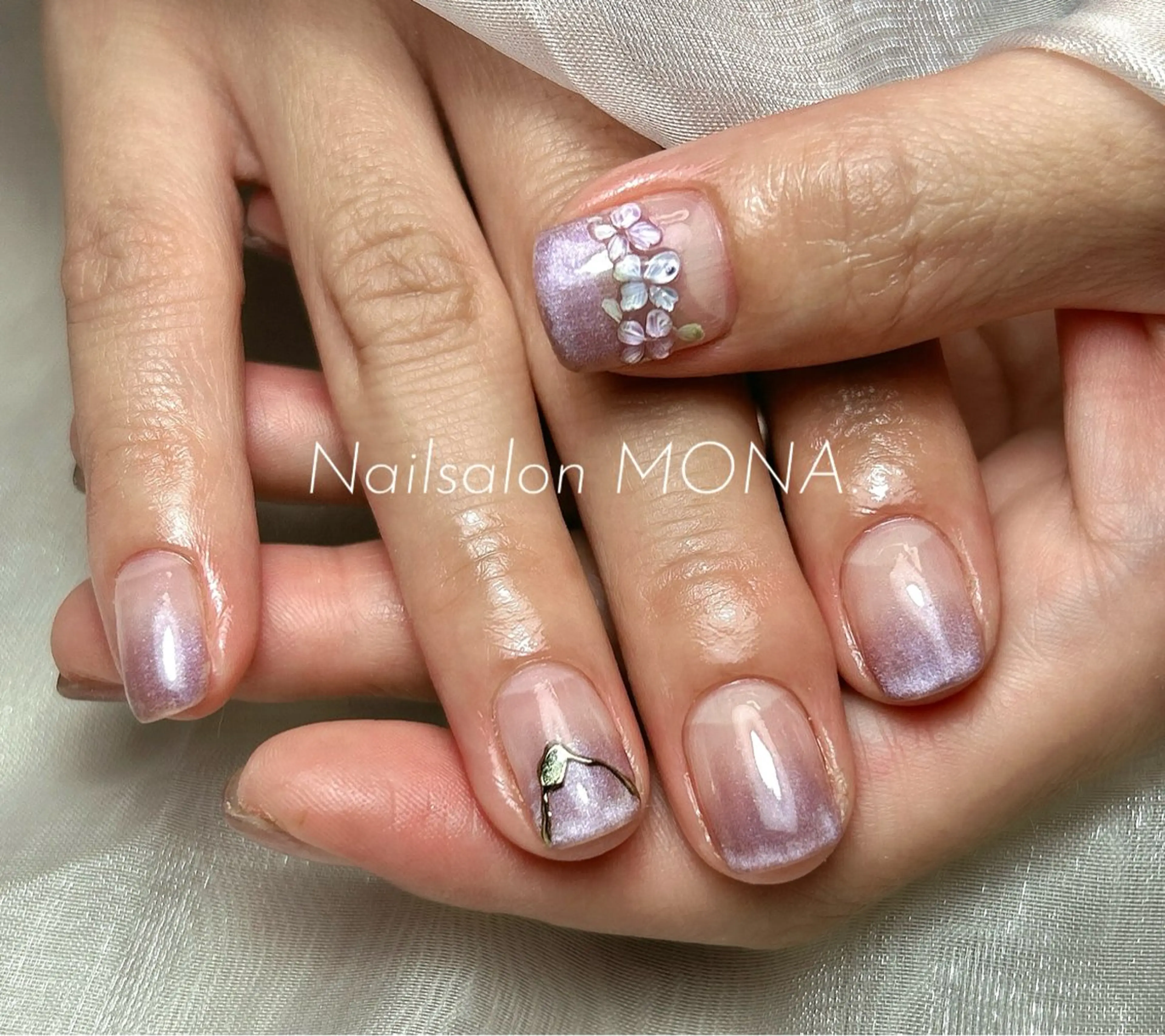 ネイル グラデーション ニュアンスネイル パープル ハンドネイル Nailsalon MONA.のネイルデザイン