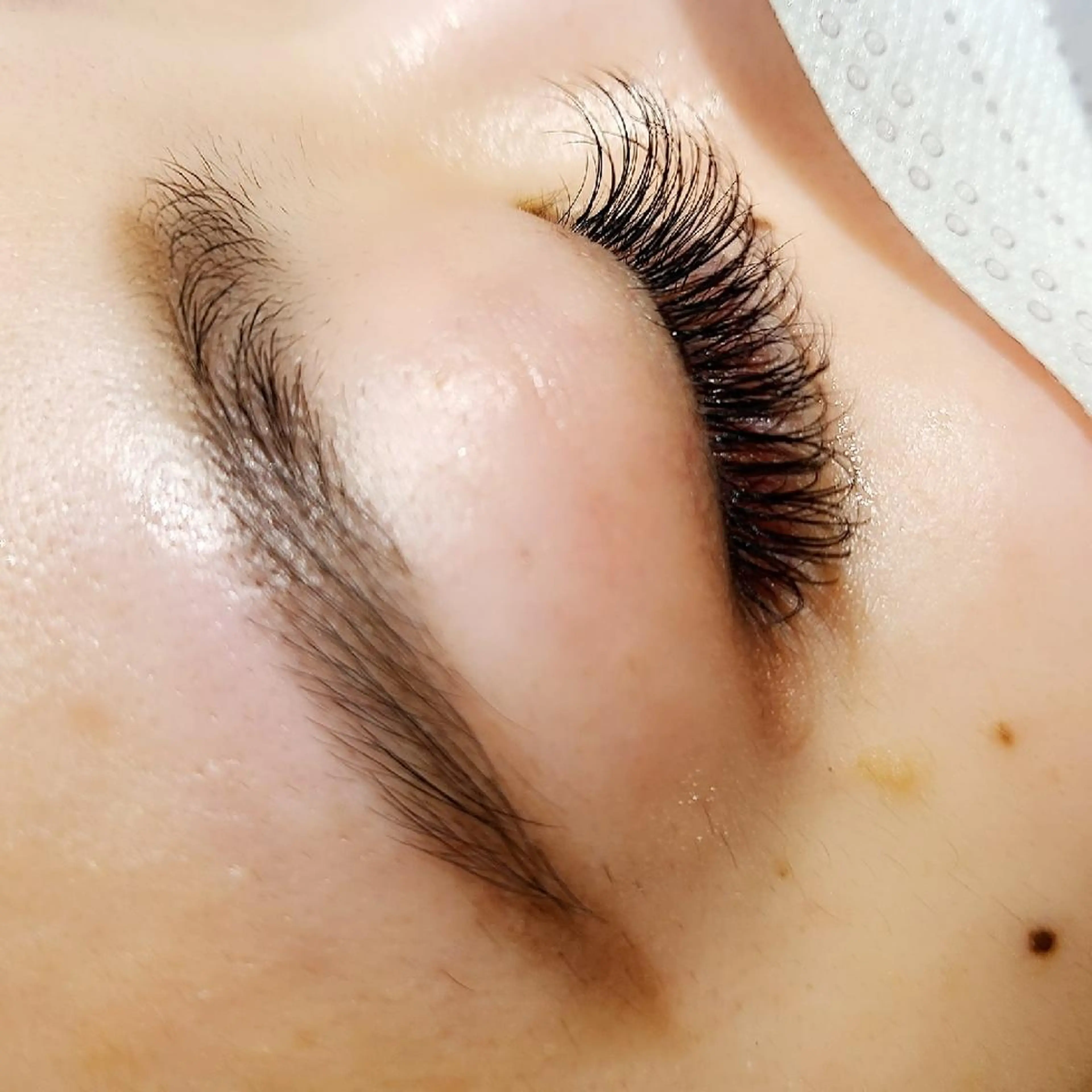 マツエク・マツパ アイブロウ バインドロック LASH BAR天王寺店所属・LASH BAR  友久のマツエク・マツパデザイン