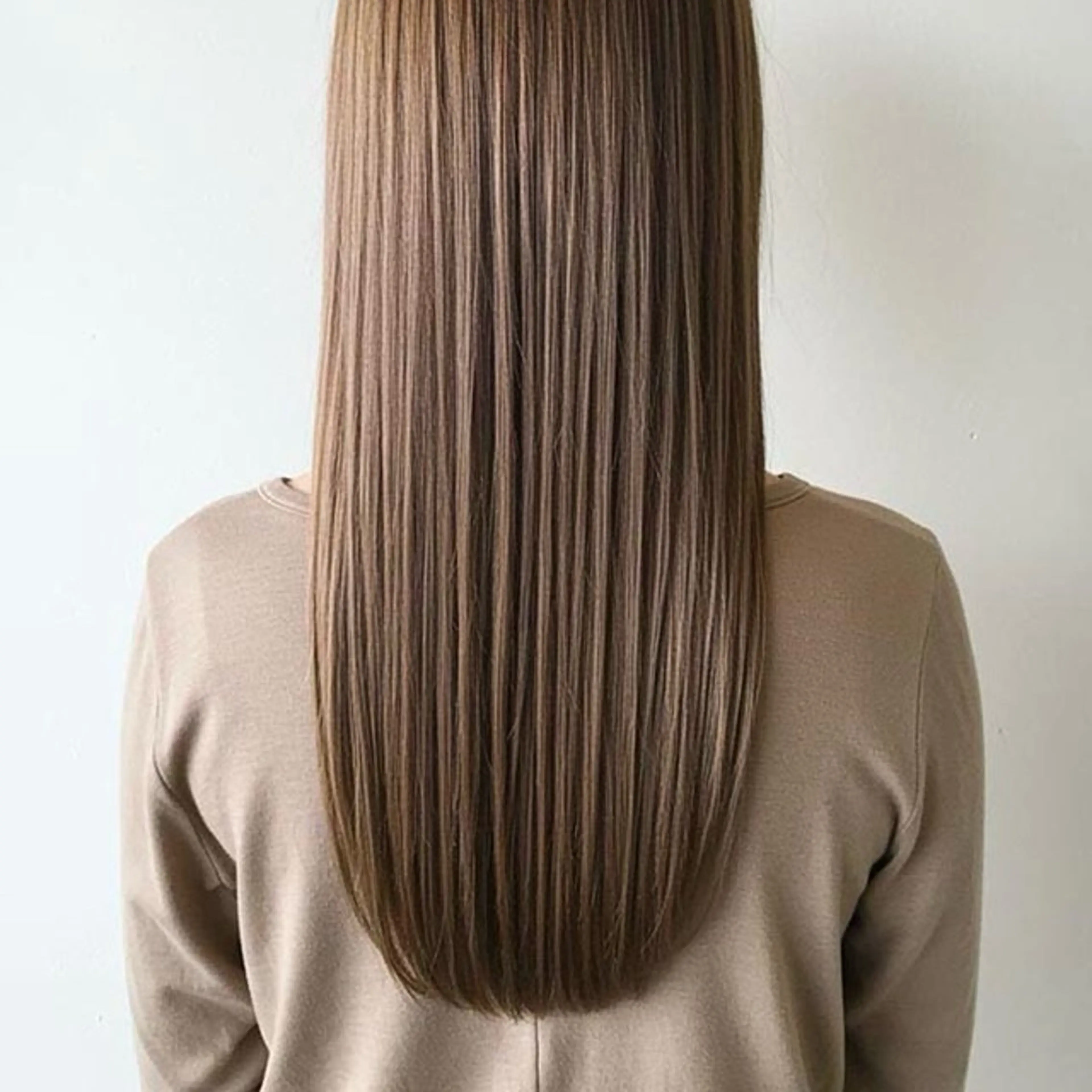 【今週限定／8,000円以下】ロング料金なし🤍カット＋透明感カラー＋炭酸ヘッドスパ（7分） ¥7,990の写真