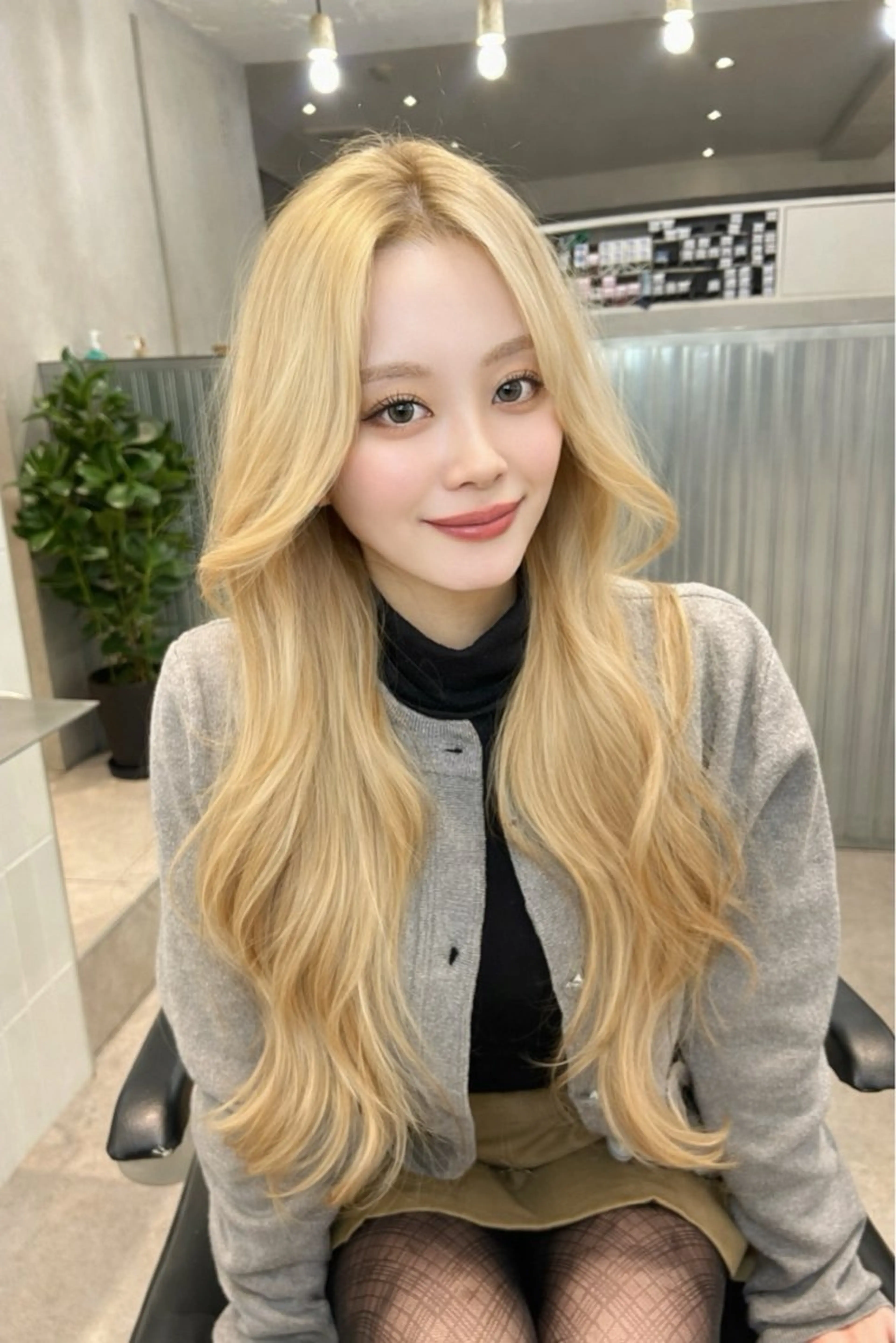 セミロング カラー ヘアカラー 🫧ミルクティー ブリーチRIKU🫧のヘアスタイル