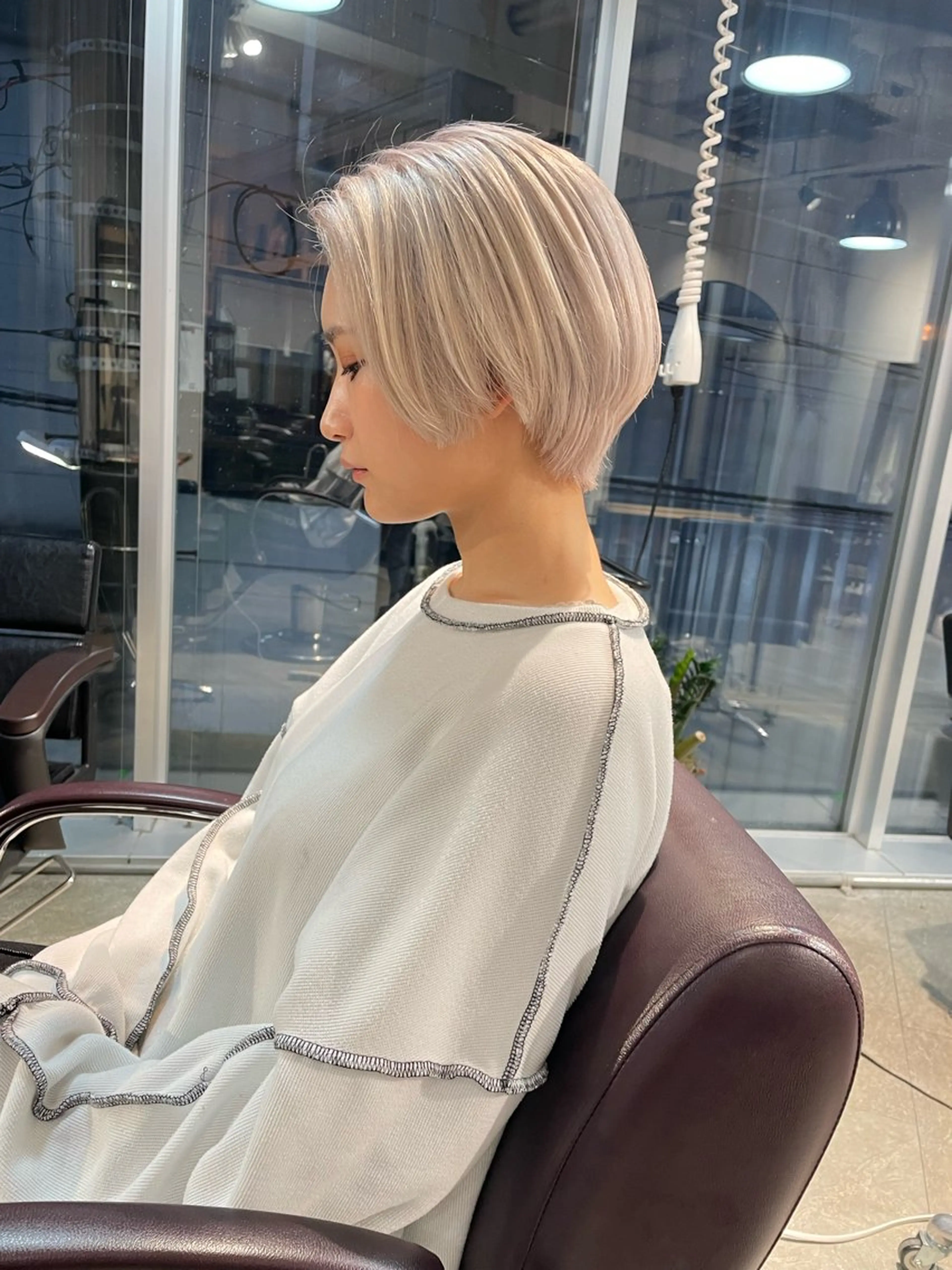 ショート カラー カット ヘアカラー トリートメント ヘアセット 💜ハイトーン💛 マジカルかいちゃんのヘアスタイル