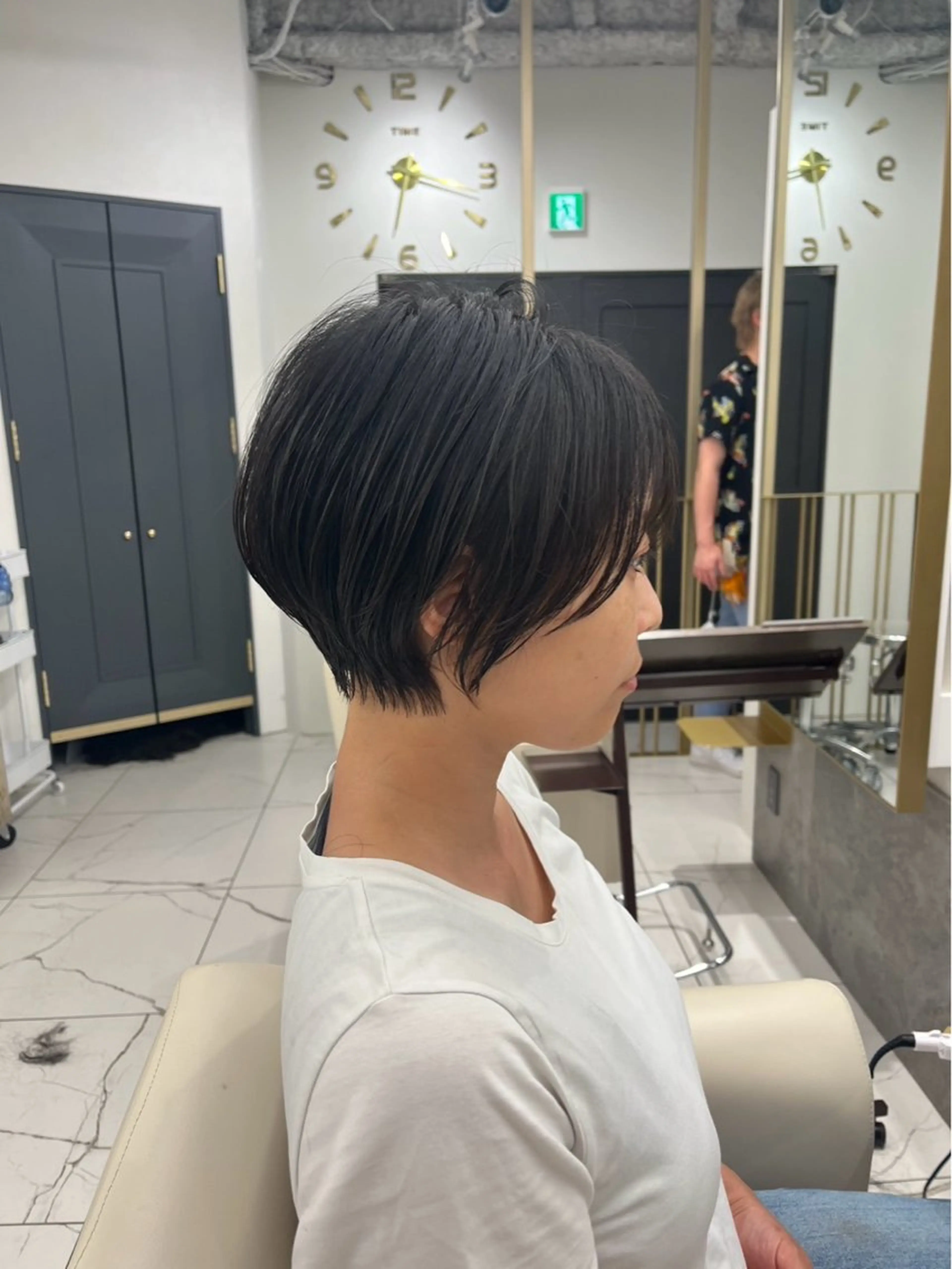 ショート 里見 愛梨のヘアスタイル