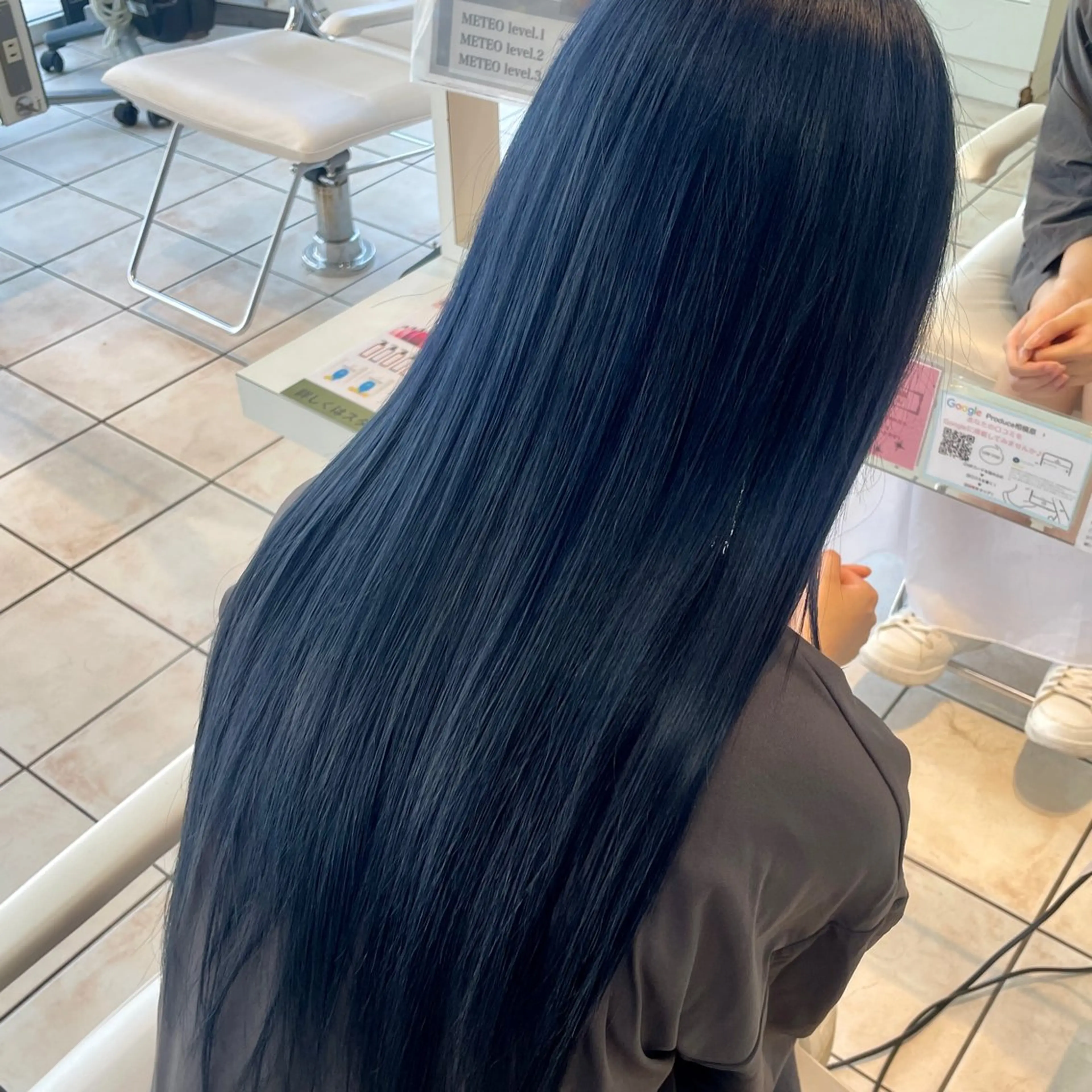 ロング カラー ブリーチ/ヘアセット 【𝙍𝙞𝙣𝙤】のヘアスタイル