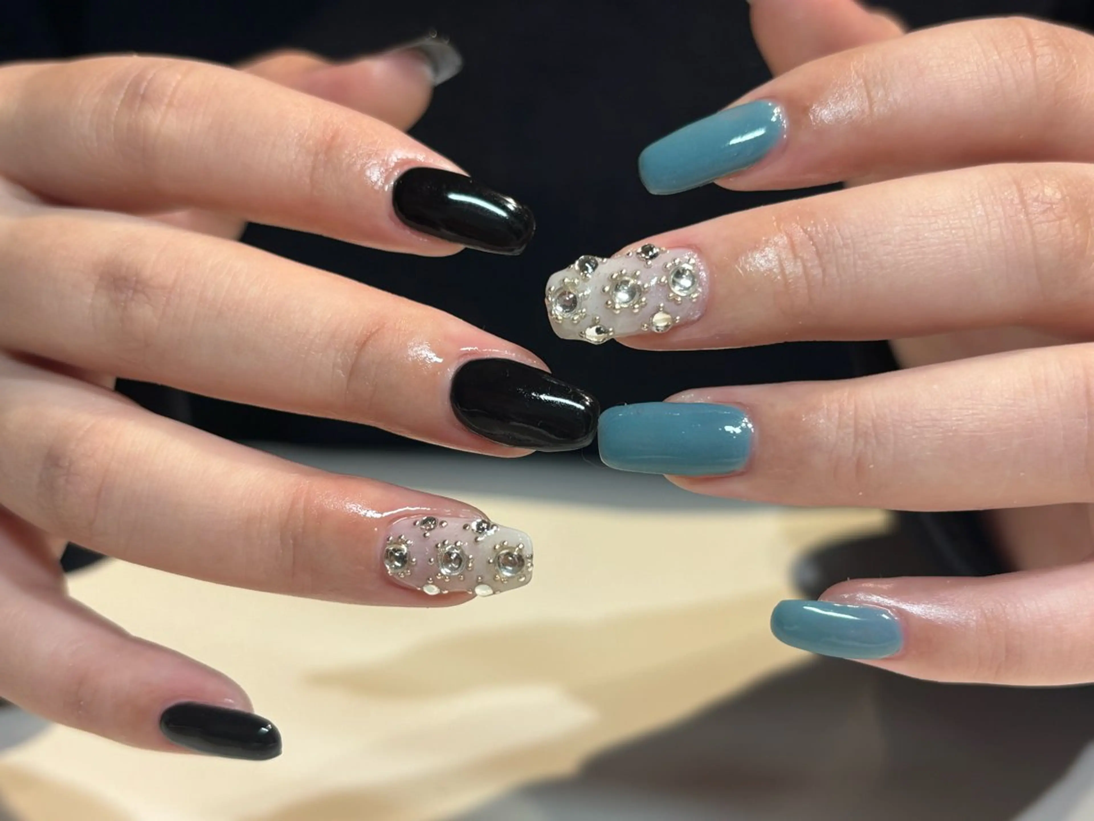 ネイル フットネイル フレンチネイル ジェルネイル グラデーション マグネットネイル ハンドネイル ヘアー.ネイル二刀流 misa🫧のヘアスタイル