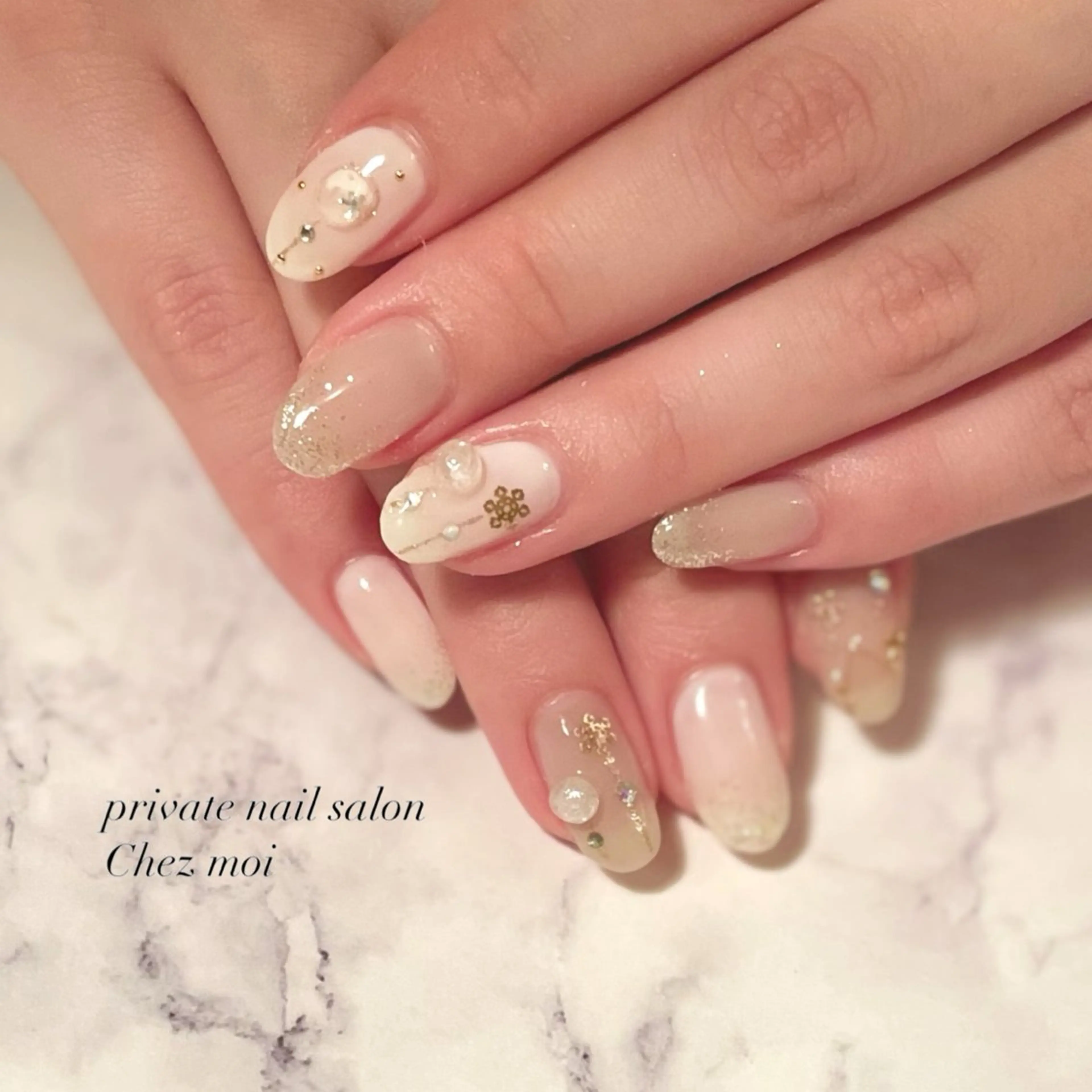 ネイル KOMINE TOMOKOのネイルデザイン