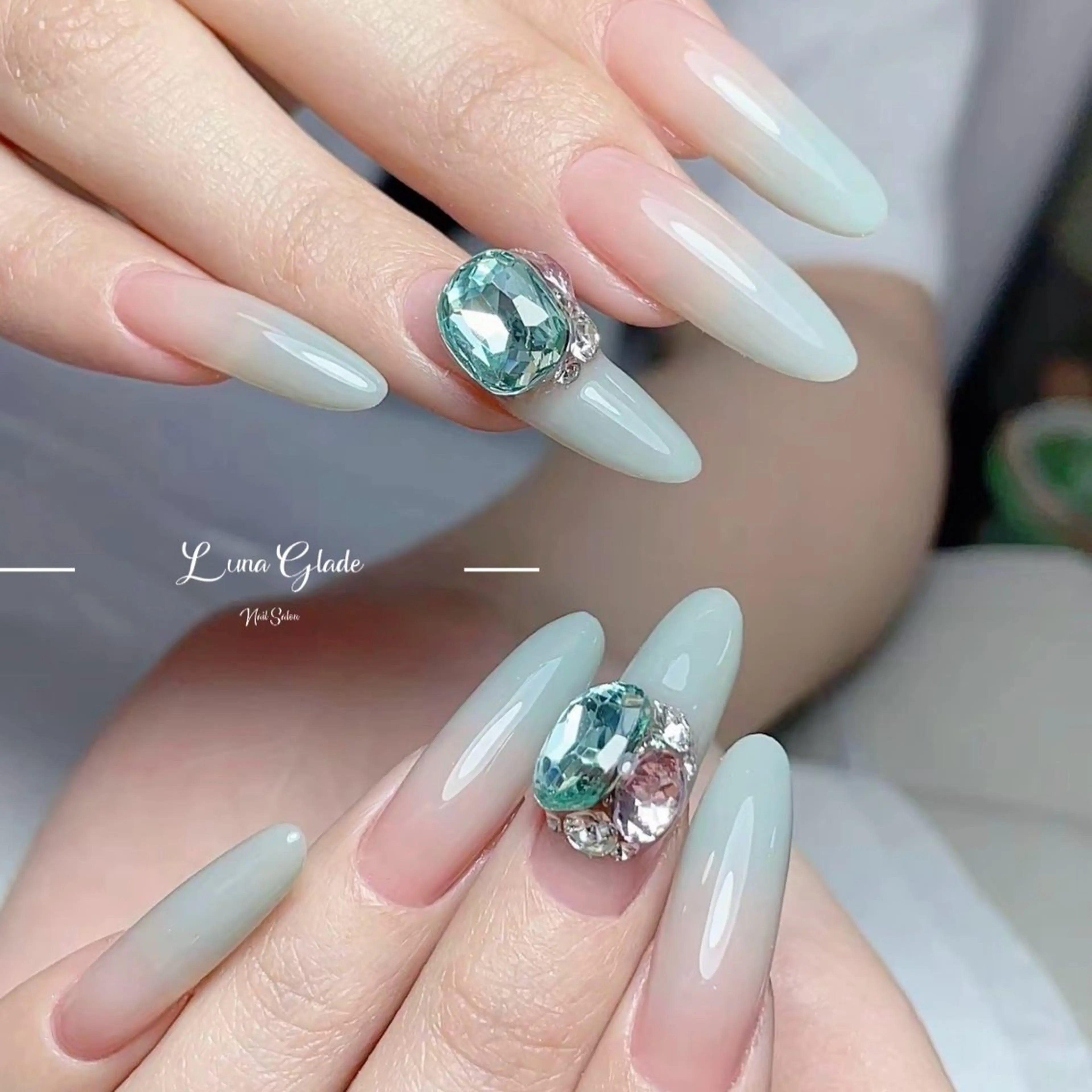 ネイル ハンドネイル Luna Glade Nail Salon所属・Luna Gladeのネイルデザイン