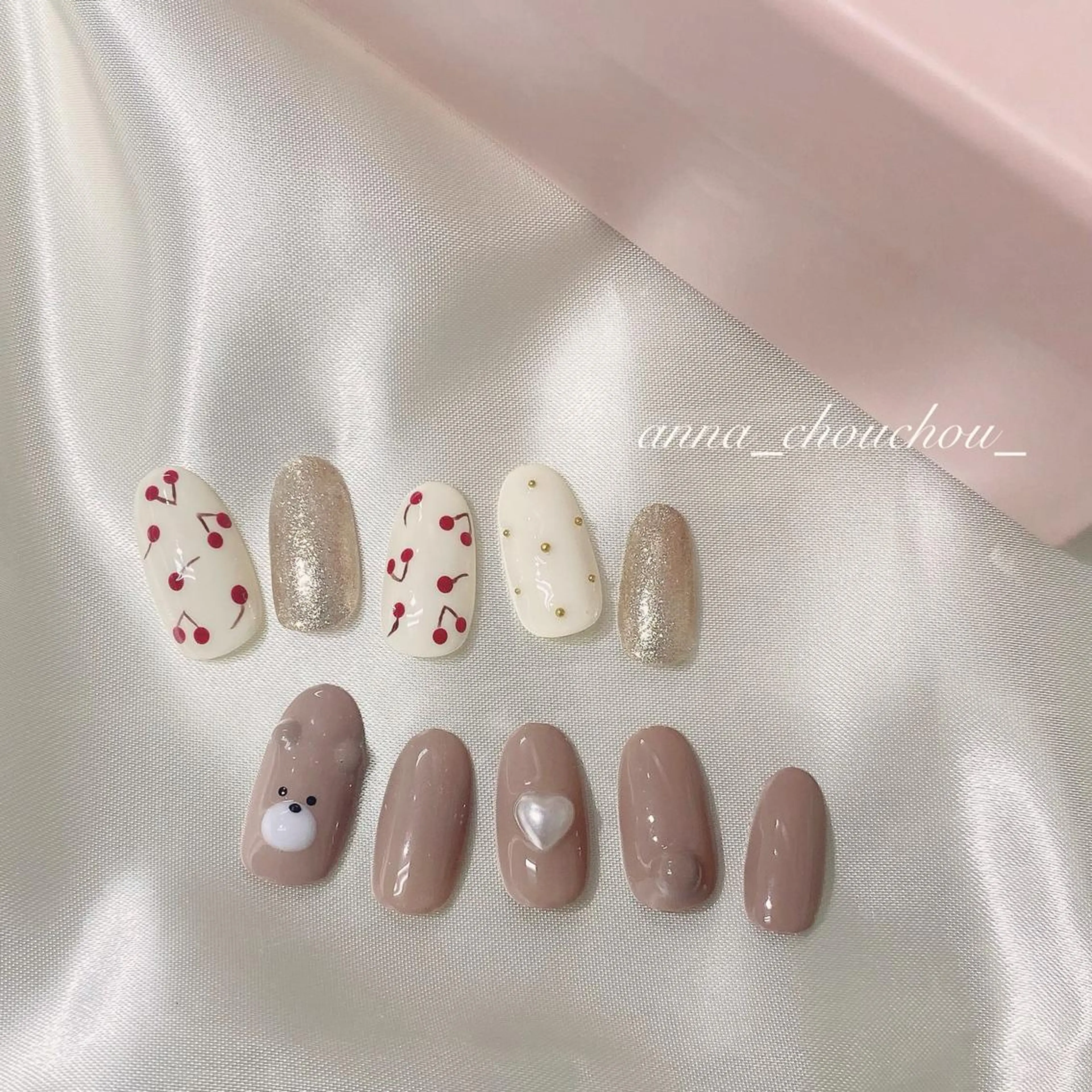 ネイル Anna Sano⭐️のネイルデザイン