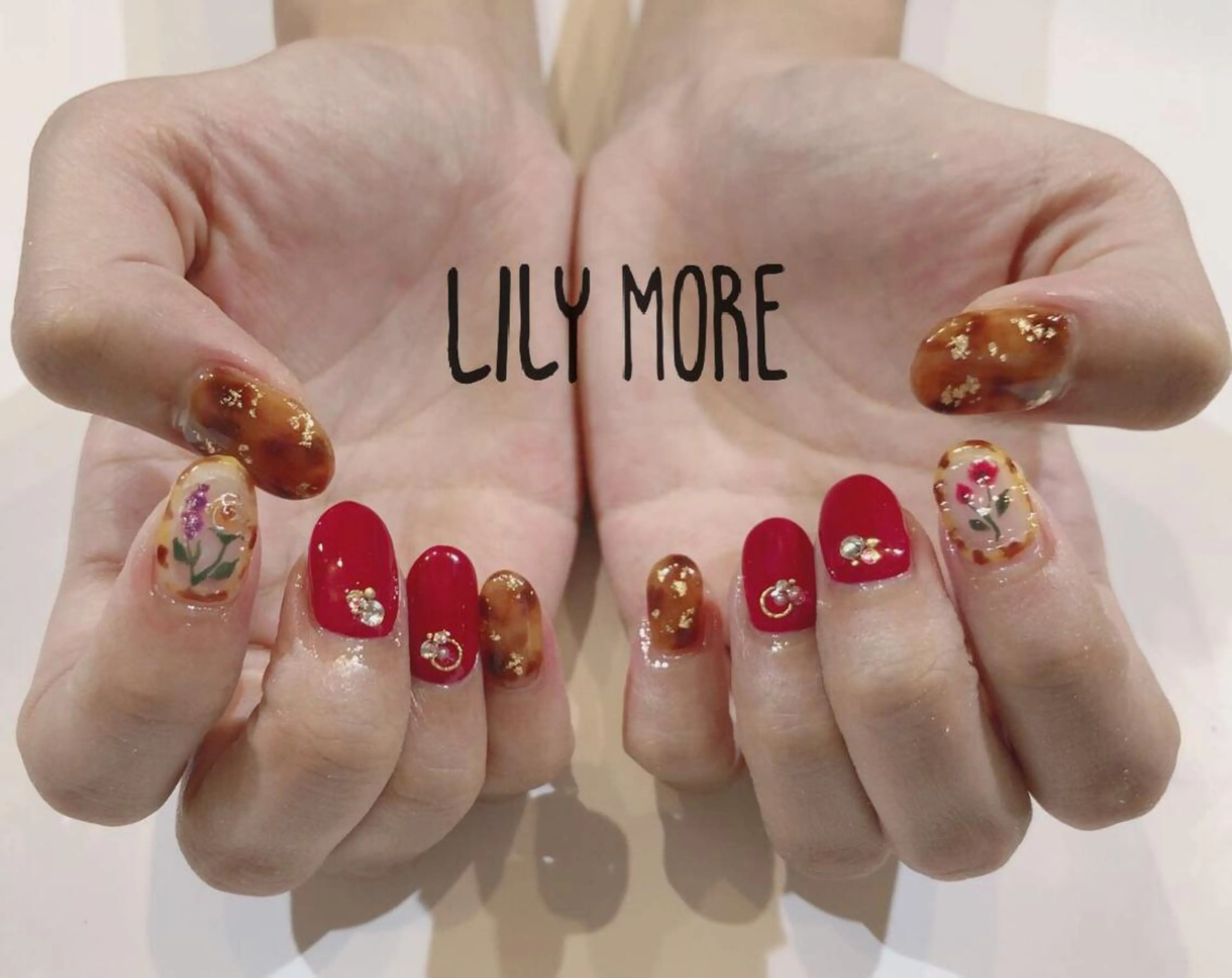 ネイル べっ甲ネイル Lily closetのネイルデザイン