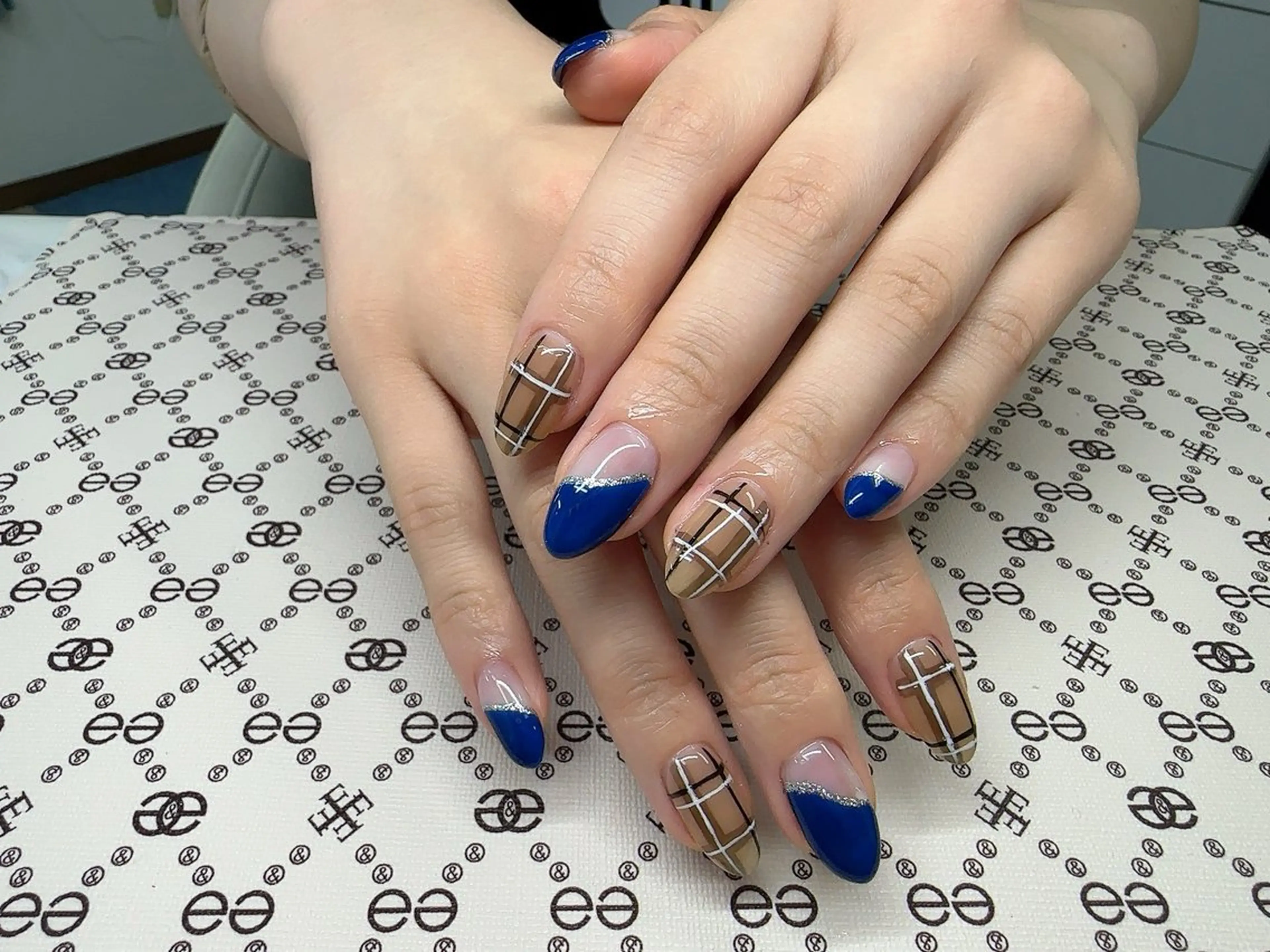 ネイル ハンドネイル VIVIAN リサのネイルデザイン