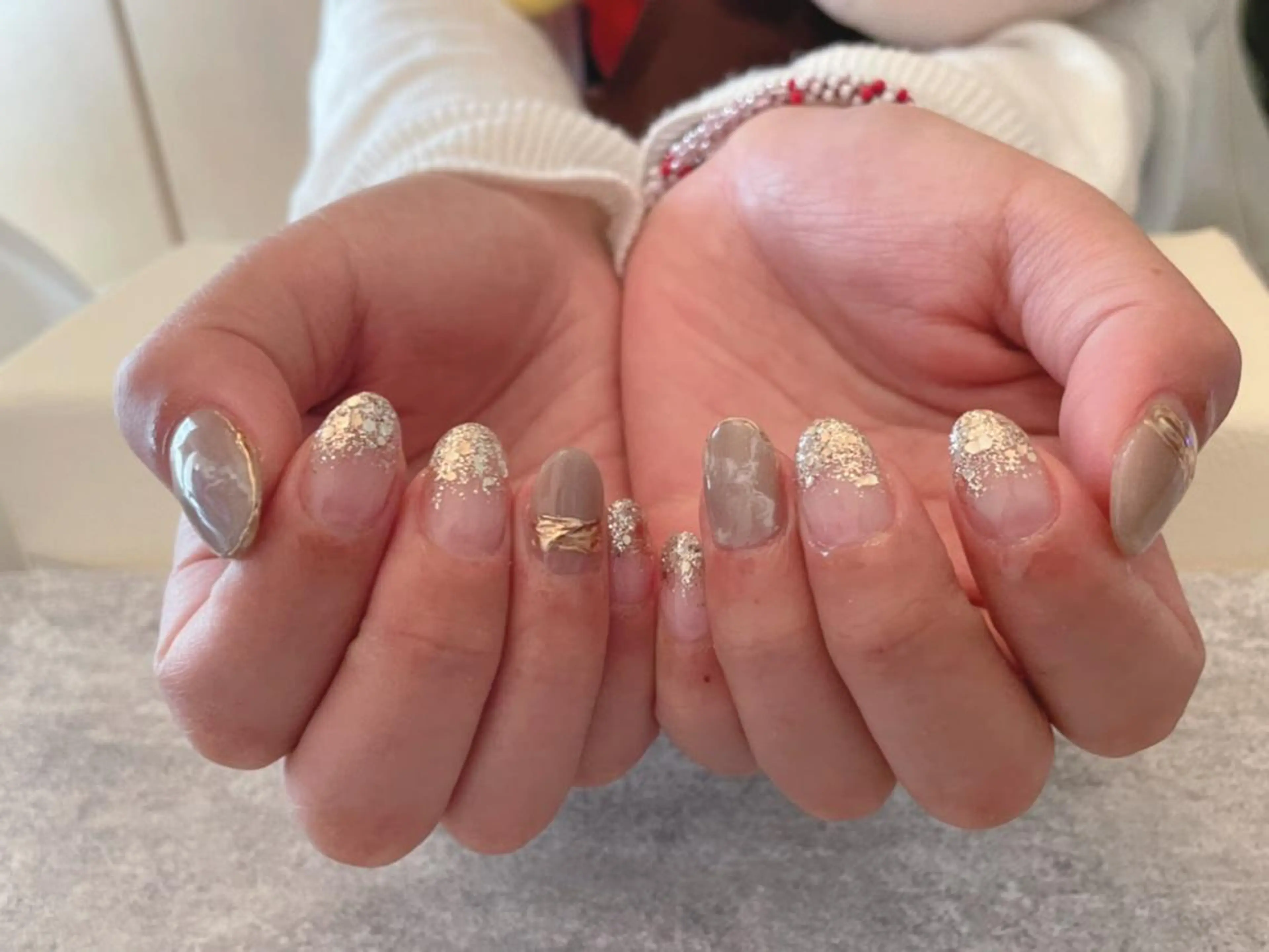 ネイル ニュアンスネイル ハンドネイル 蓑原 佳央里のネイルデザイン