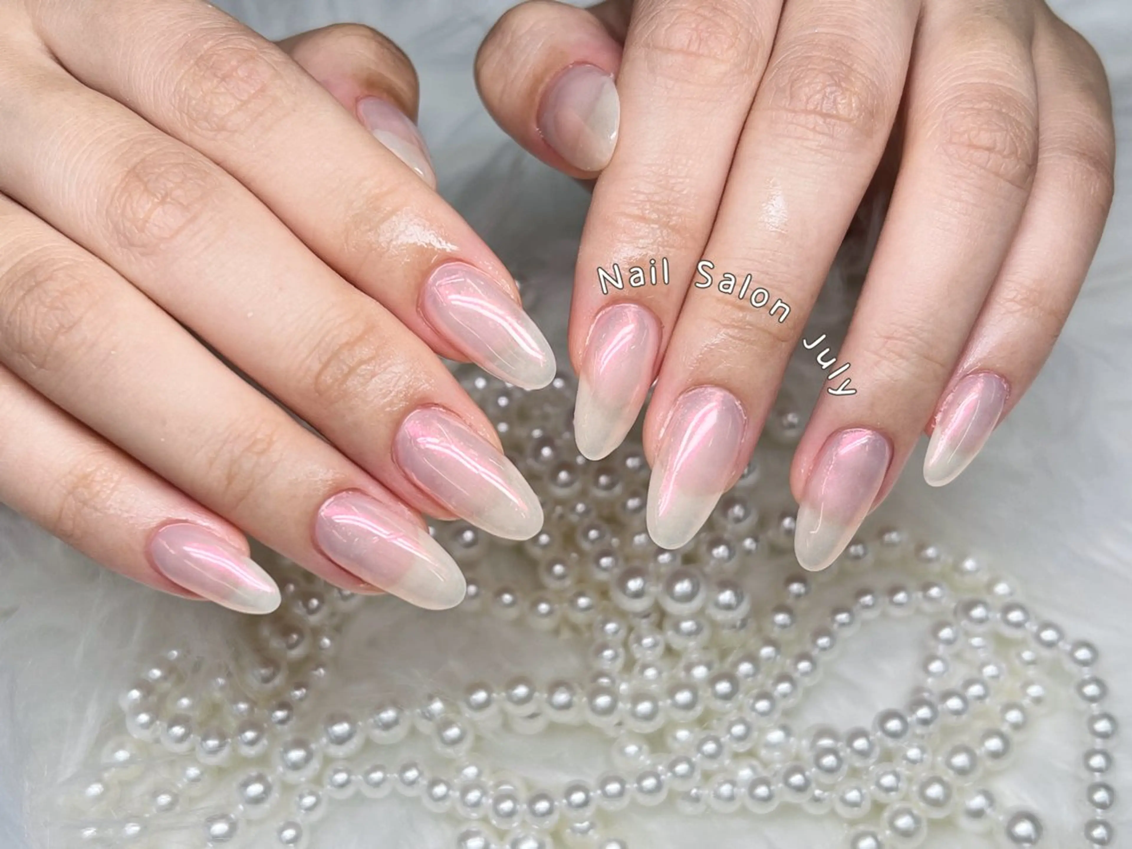 ネイル アートネイル オーロラネイル ジェルネイル ガーリー キラキラネイル July モモのネイルデザイン