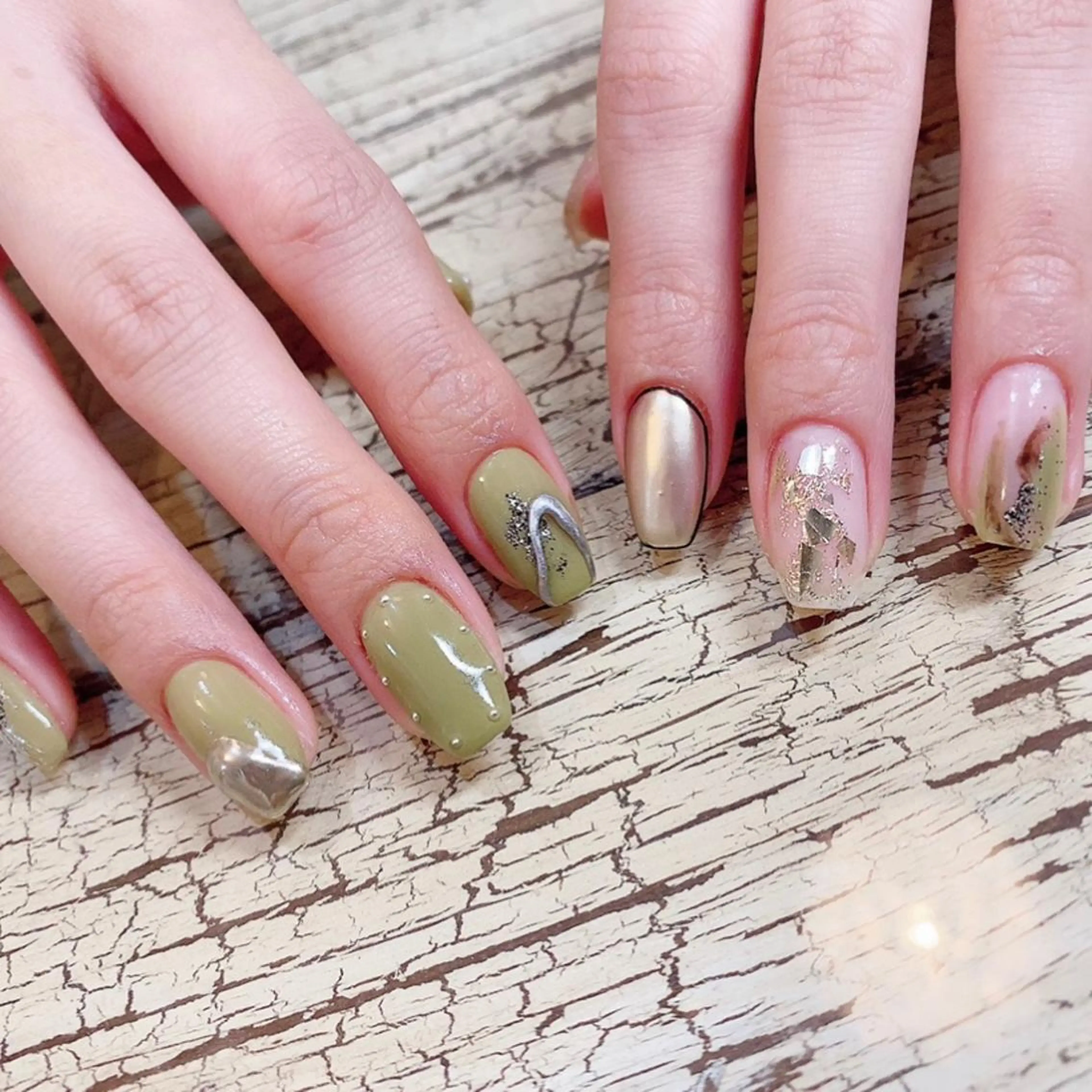 ハンドネイル＊nuance +（ニュアンスアートネイリストお任せ、色指定可能）の写真