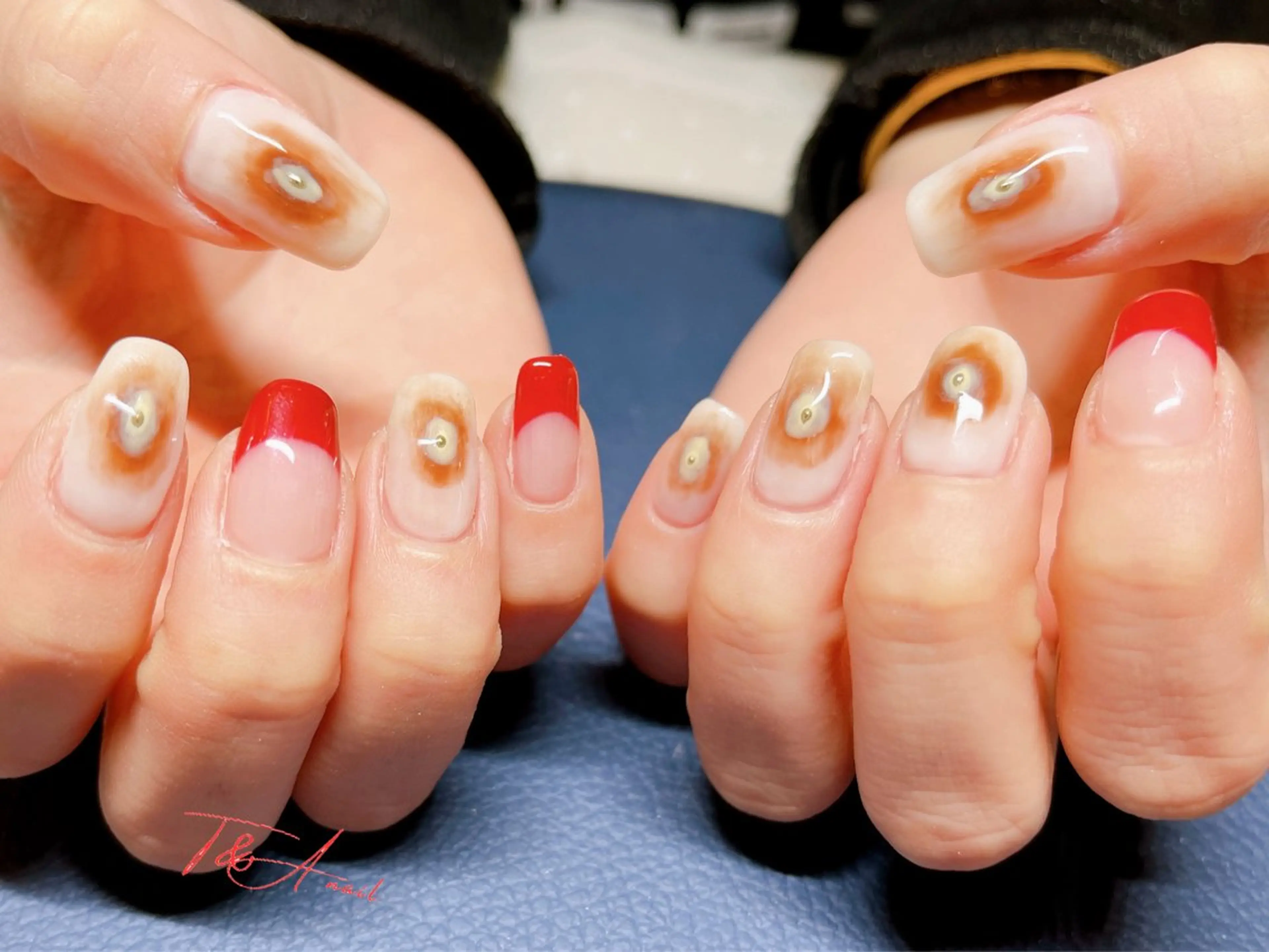 ネイル フレンチネイル ジェルネイル ニュアンスネイル 赤色 スカルプネイル ハンドネイル T&A nailのネイルデザイン