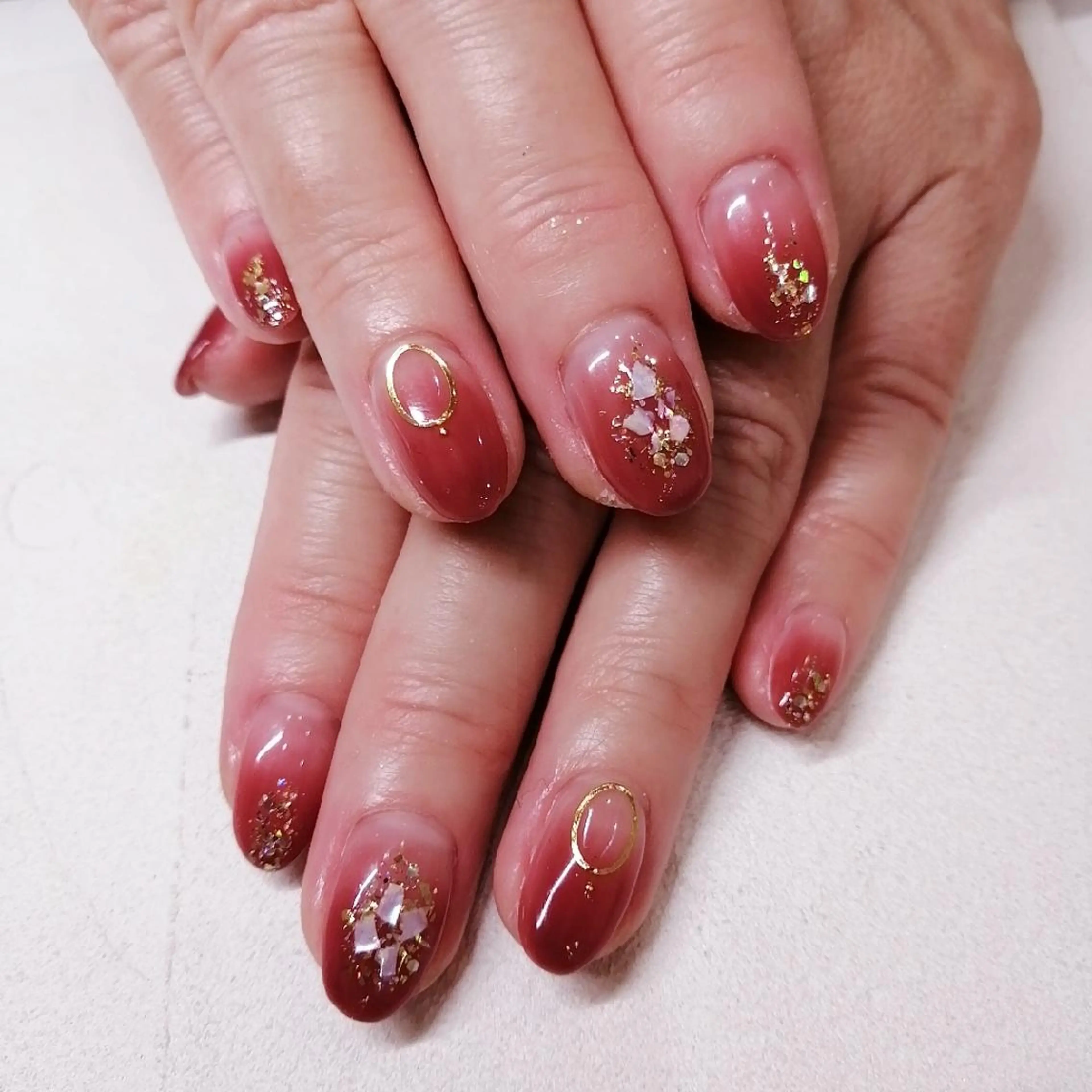 ネイル グラデーション I.プライベートネイルサロン所属・I.プライベート ネイルサロンの眉毛・アイブロウイメージ