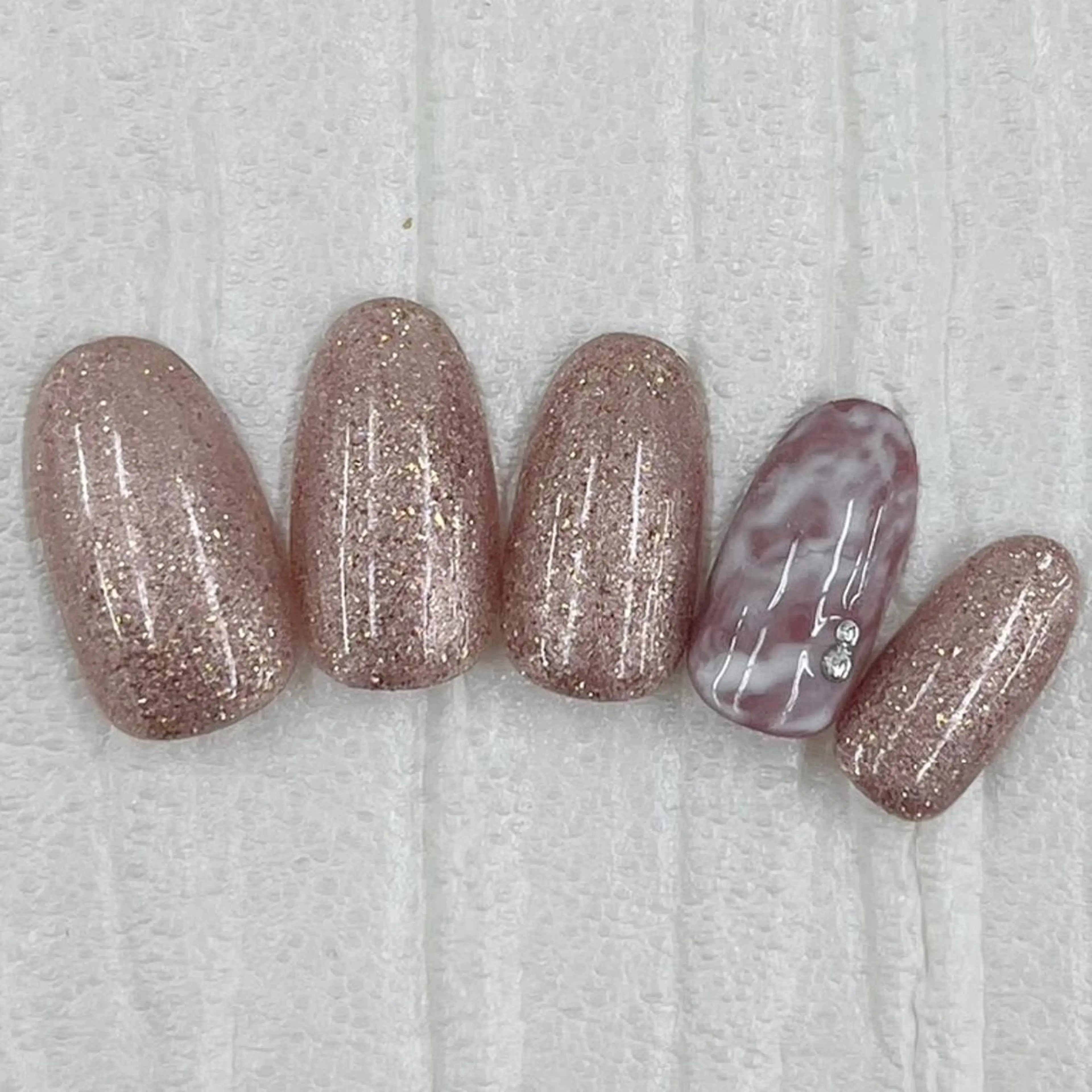 ネイル Nail salon Honey Beeのネイルデザイン