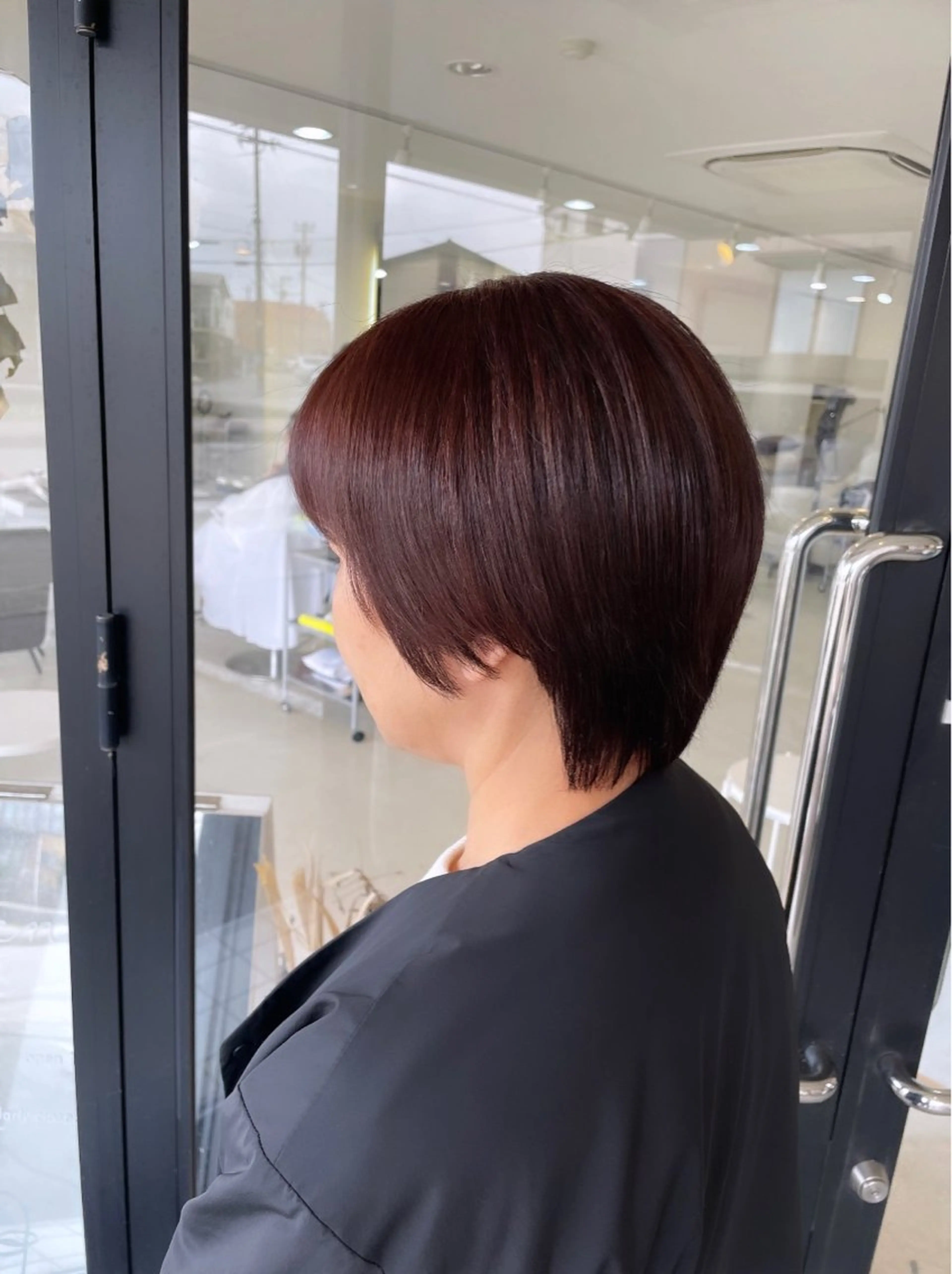 ショート レイヤーカット ショートヘア 前川 瑞希のヘアスタイル