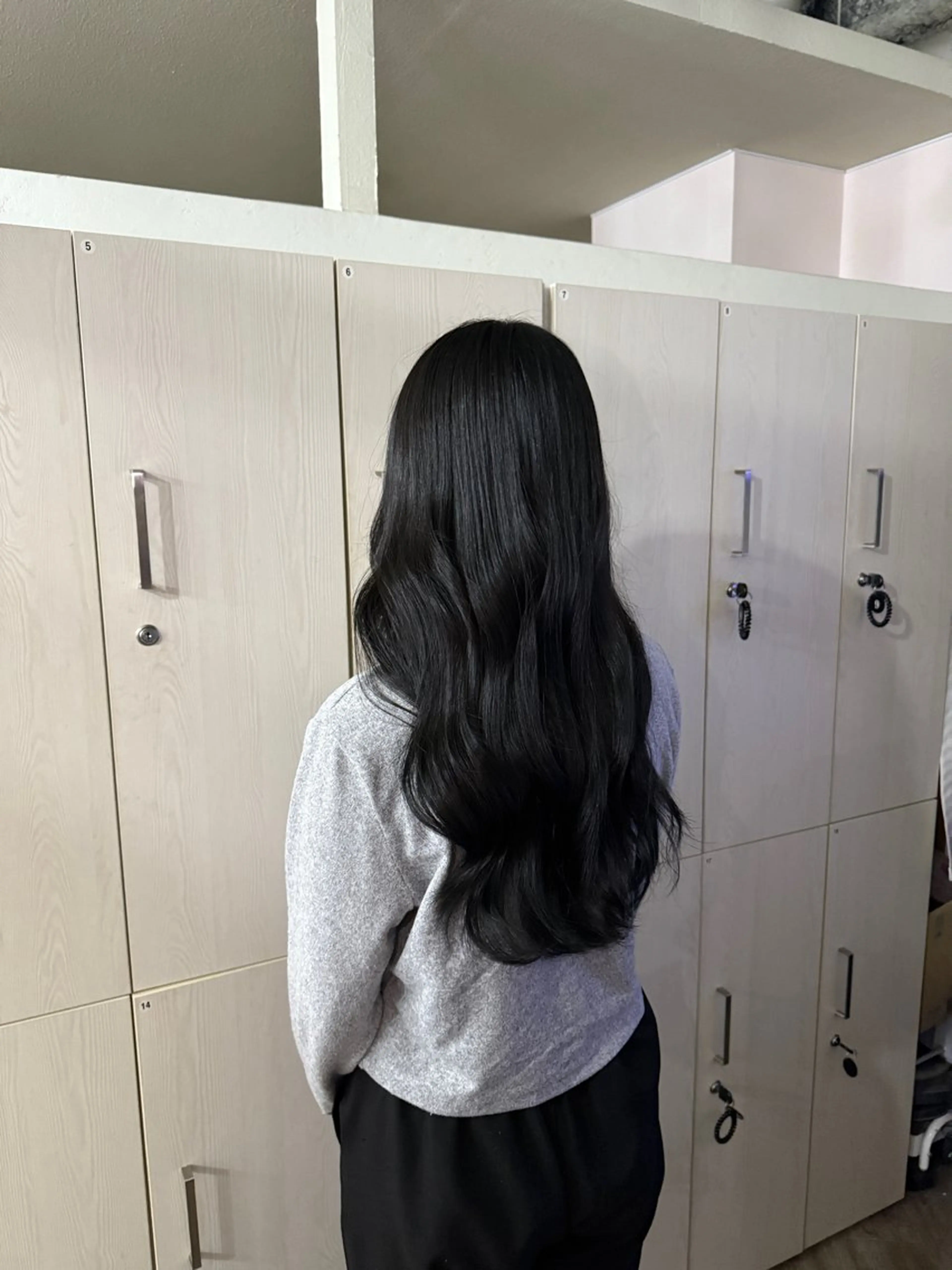 ロング カラー ブリーチ・カットモデ ル🎀serenaのヘアスタイル