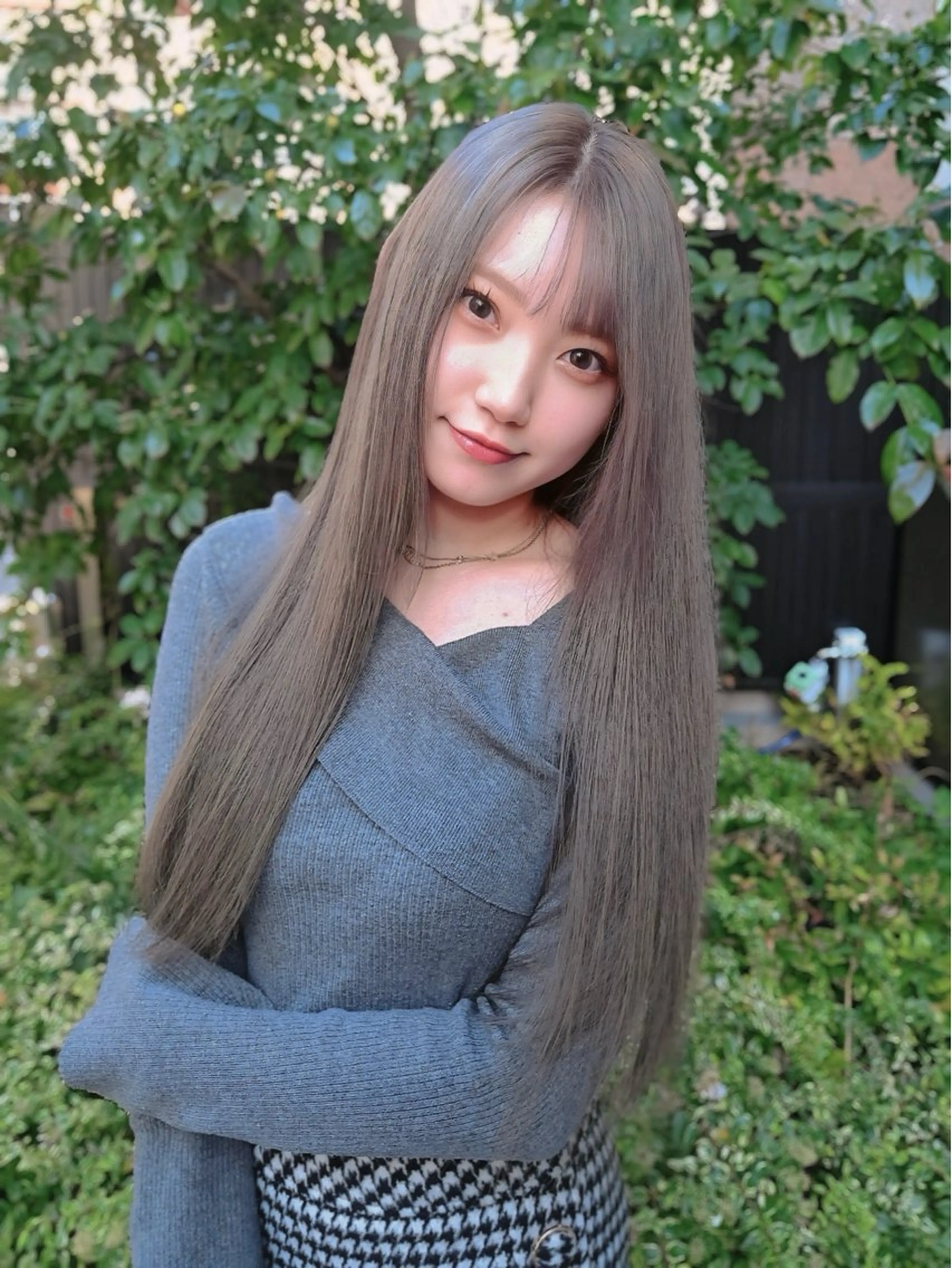 ロング カラー ブリーチ ケアブリーチ グレージュ ヘアカラー トリートメント Blue 髪質改善 💎松藤 莉奈のヘアスタイル