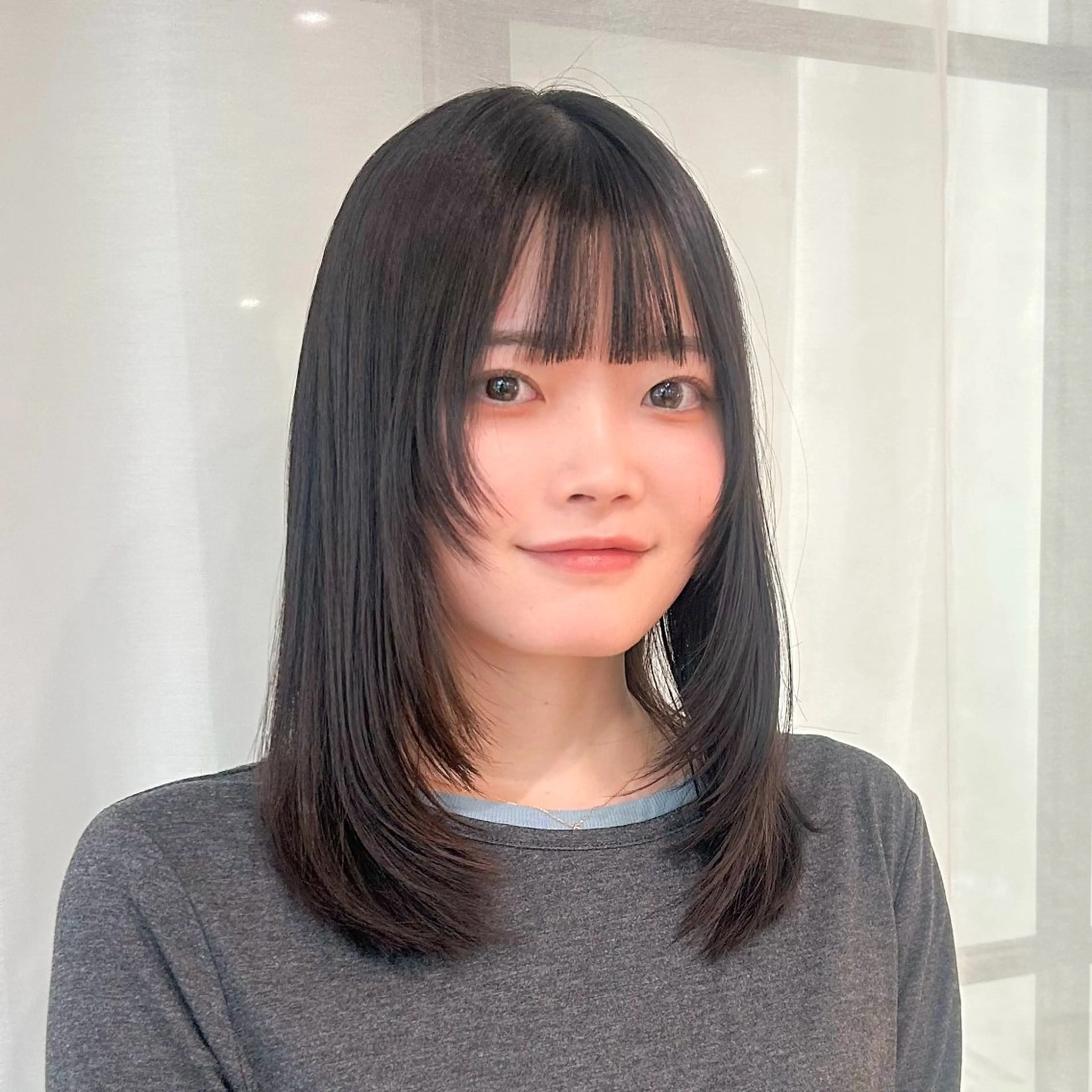 ミディアム 顔まわりレイヤー 顔周りカット レイヤーカット カット ボブレイヤー/ ブリーチ/miyuuのヘアスタイル