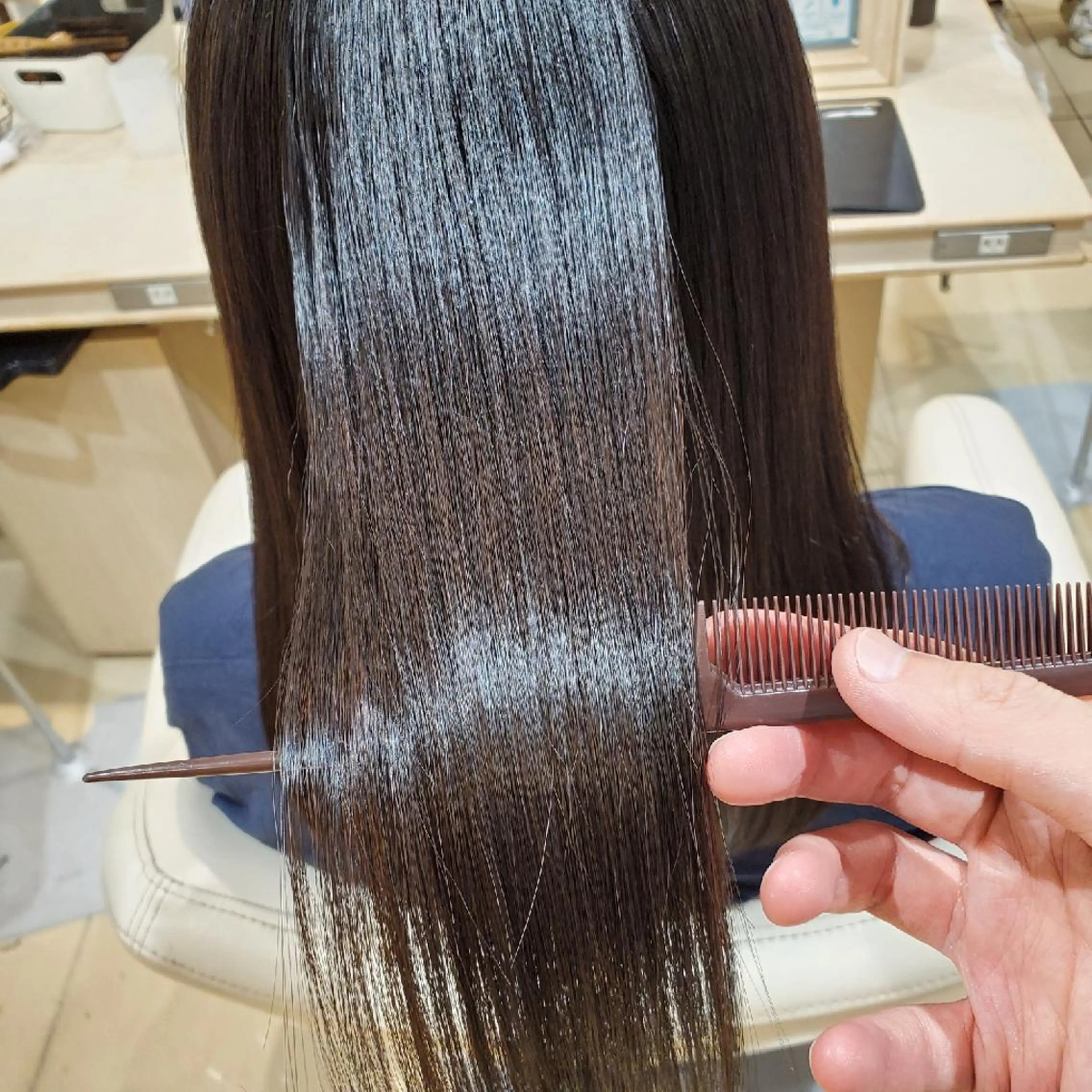 ロング トリートメント 社内カット講師・店長 菅原賢一のヘアスタイル