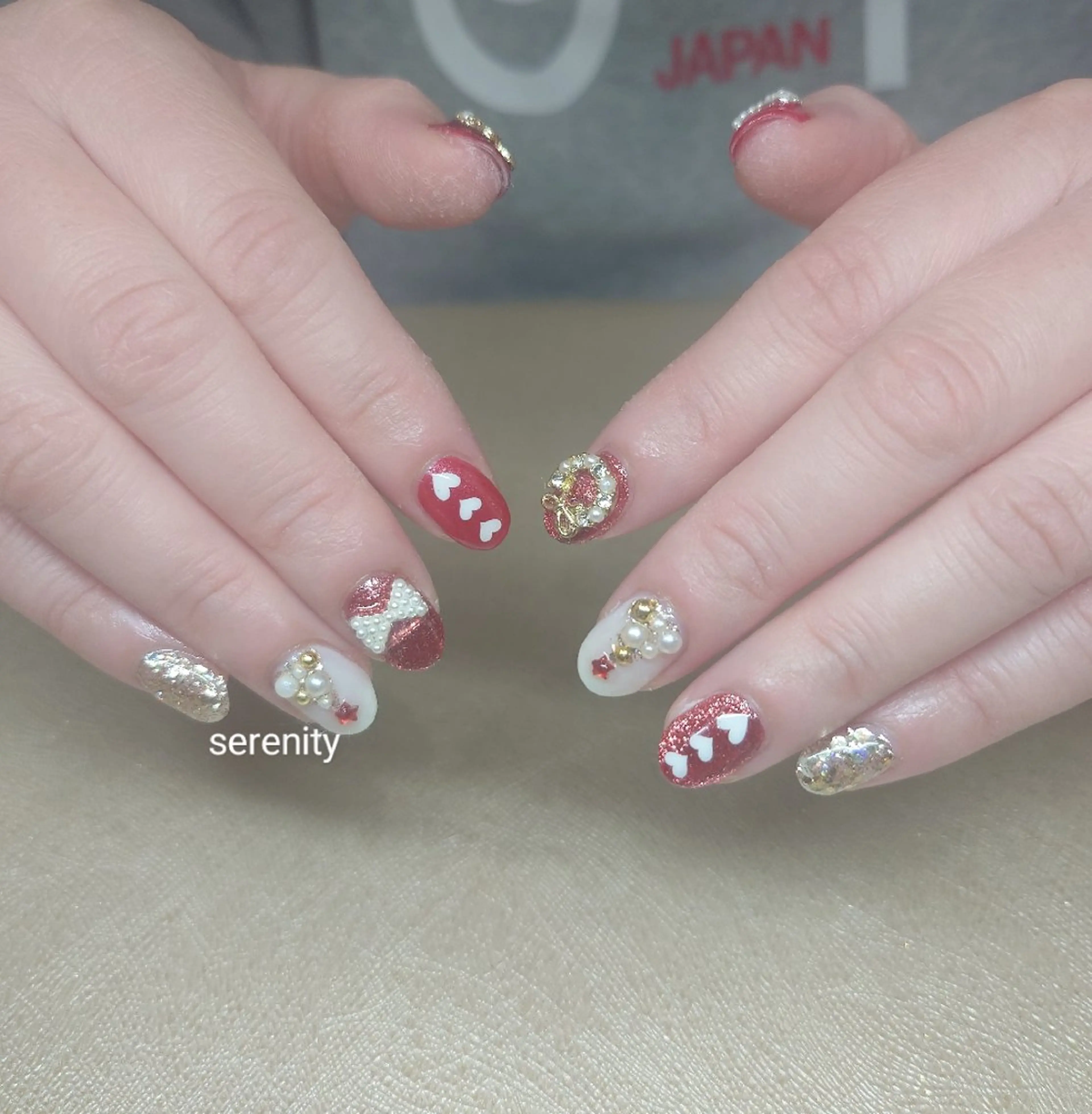 ネイル フラッシュネイル フラッシュマグ ゴールド ハート マグネットネイル nail  serenityのネイルデザイン