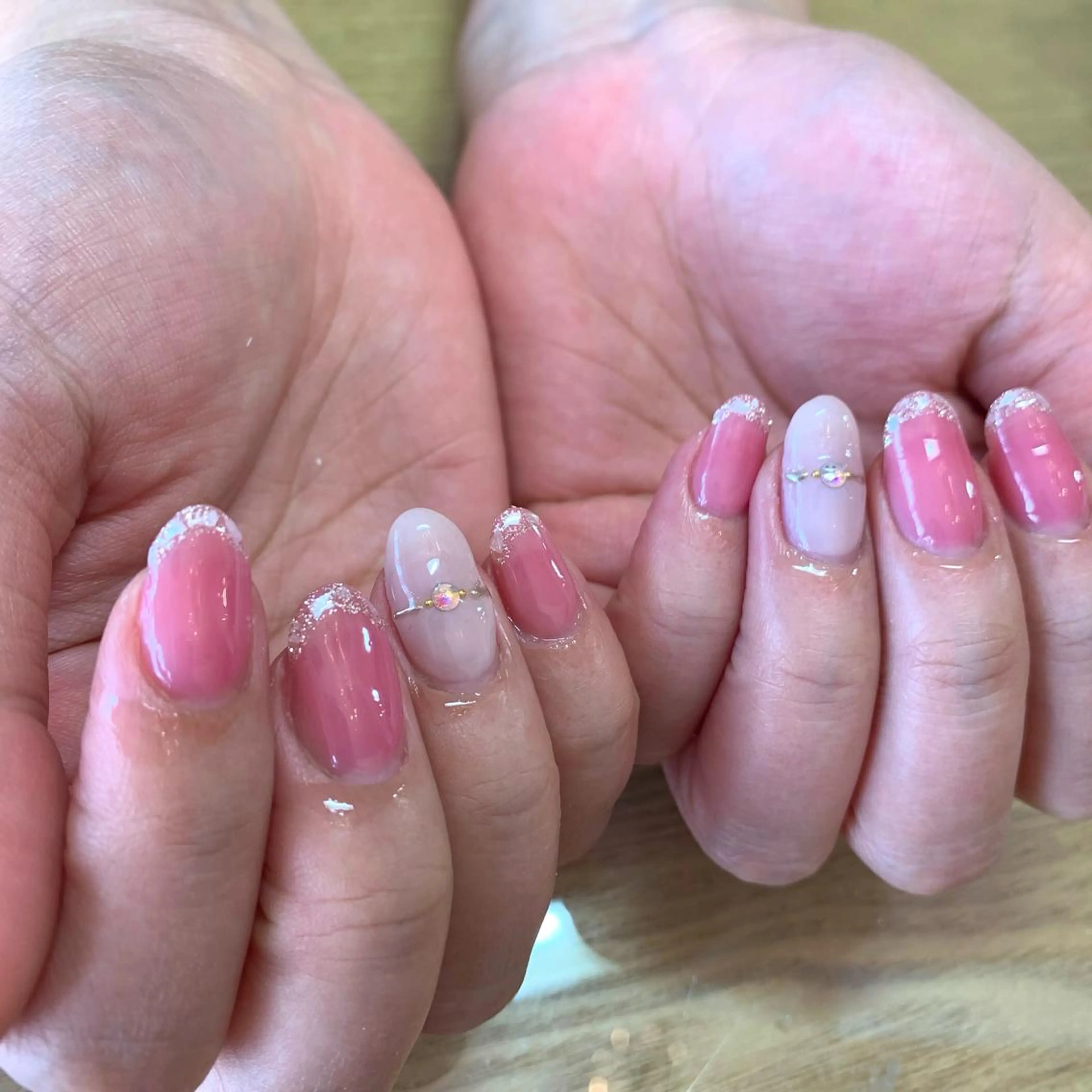 ネイル GO TODAY シェアサロン 表参道Colore店所属・K. Ayanaのネイルデザイン