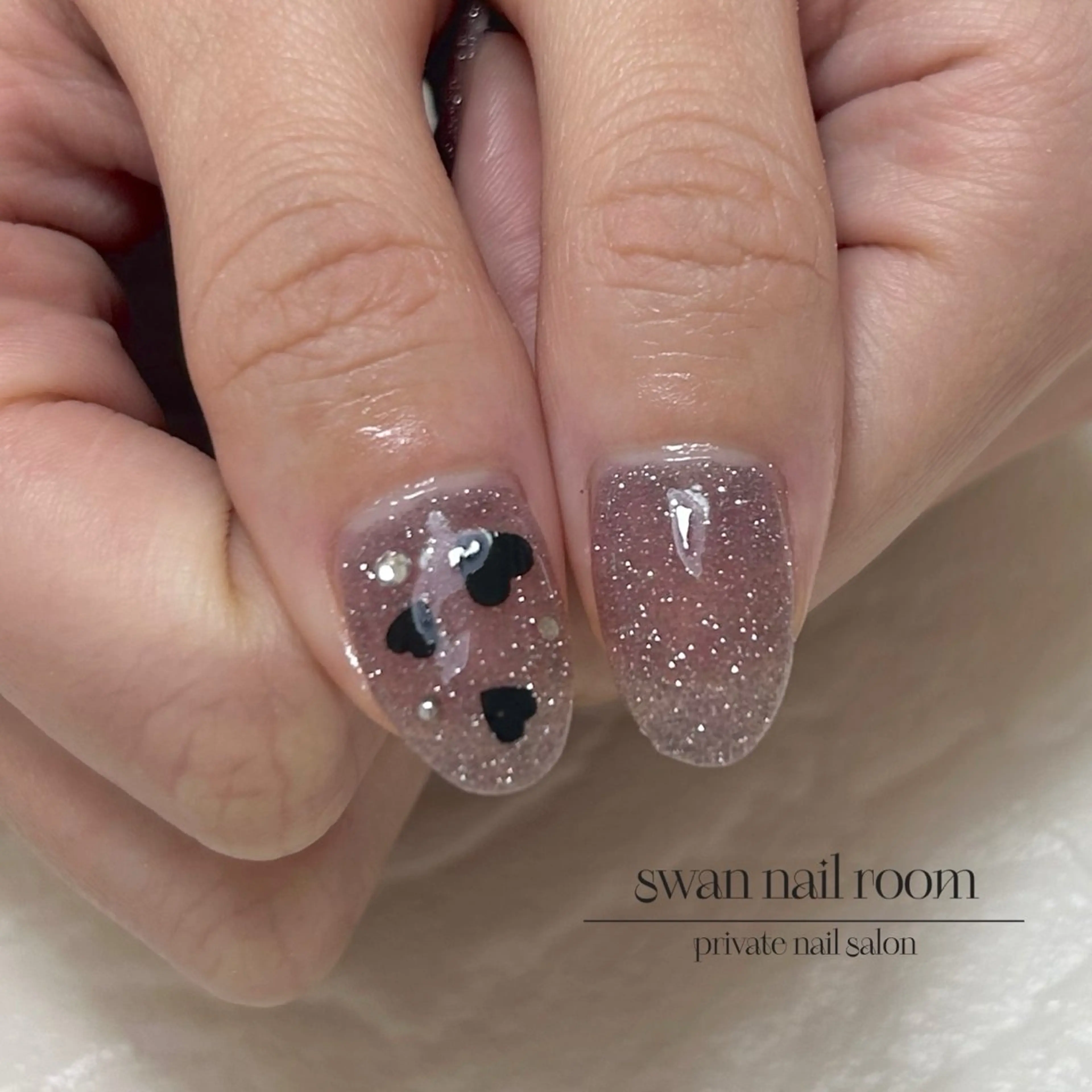ネイル フラッシュネイル ハート swan  nail room所属・swan nail roomのネイルデザイン
