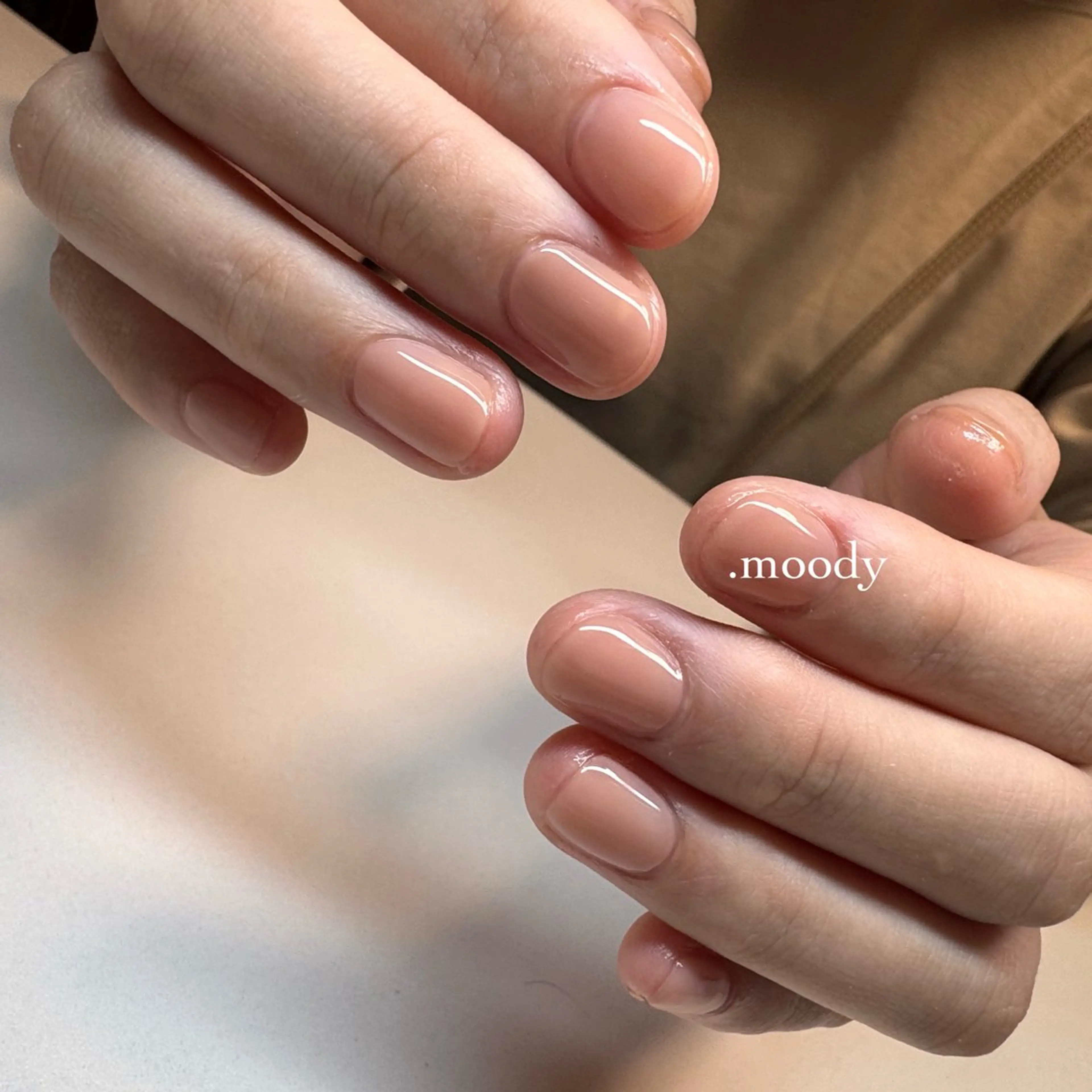 ネイル ワンカラーネイル .moody ナナのネイルデザイン