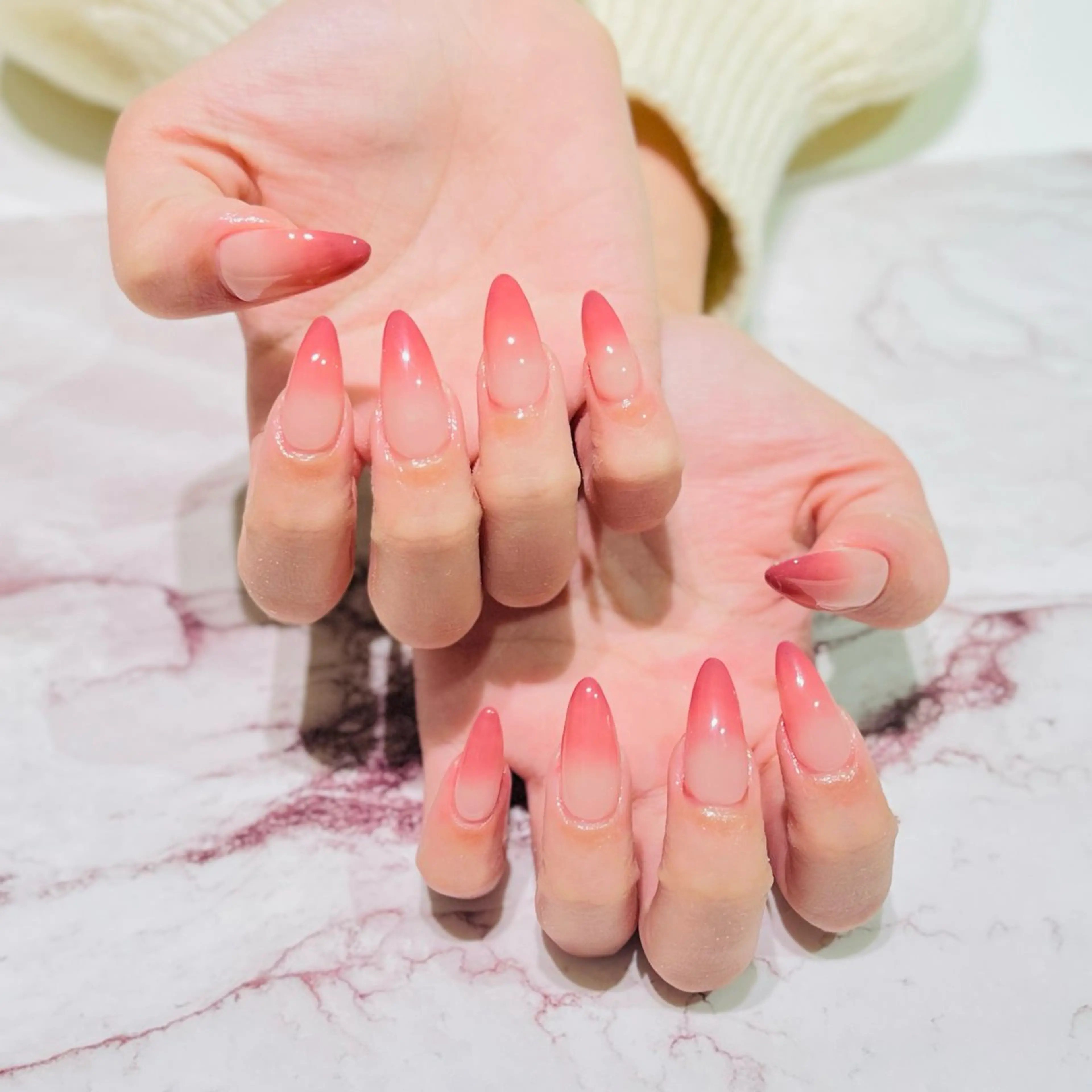 ネイル ハンドネイル Hair removal & Beauty salon Produce by Lucia所属・nail salon Luciaのネイルデザイン