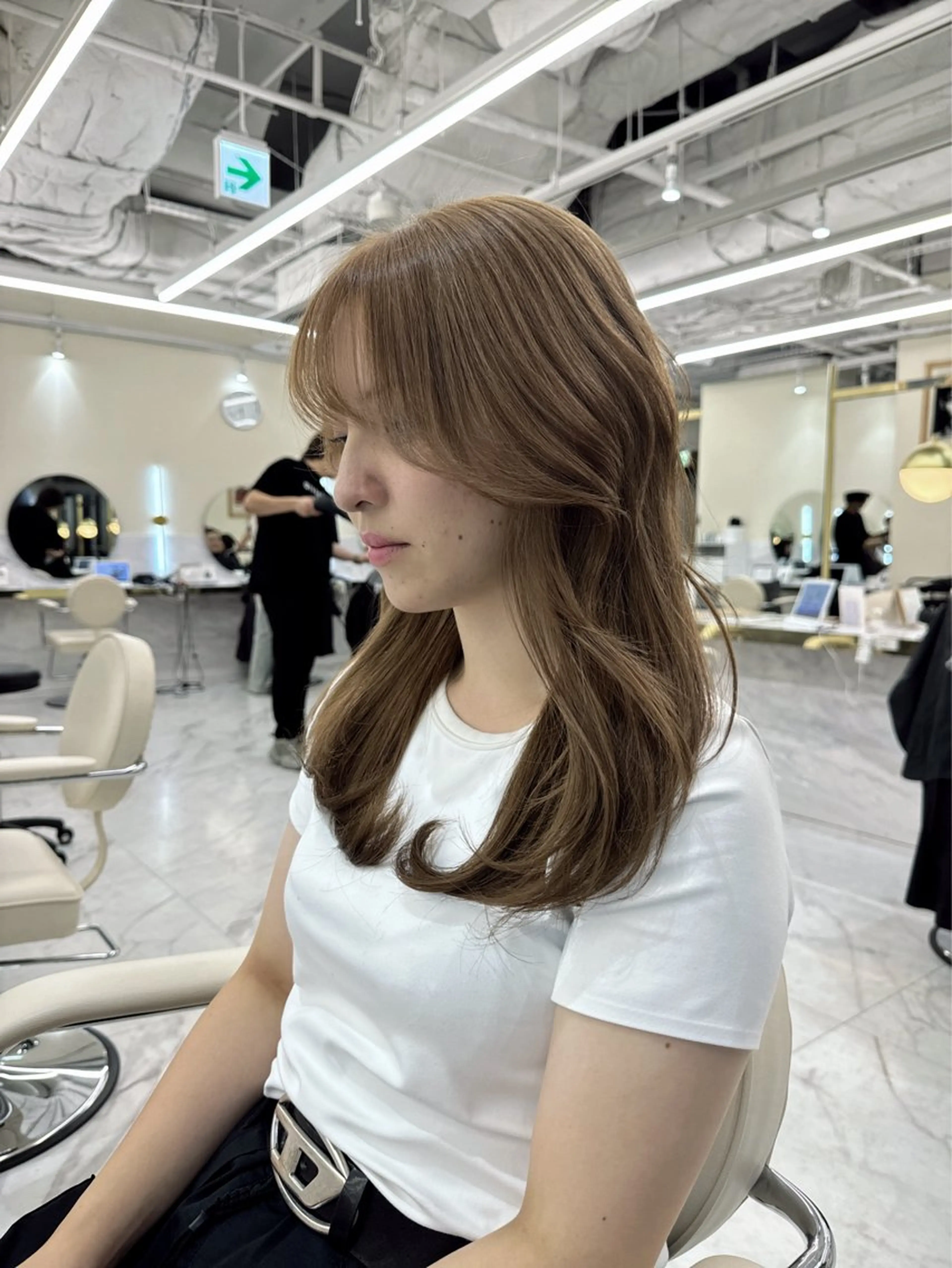 ミディアム カラー ヘアアレンジ くびれヘア 韓国風ヘア レイヤーカット 似合わせカット カット ヘアカラー トリートメント ヘアセット 髪質改善特化 🫧松野力也のヘアスタイル