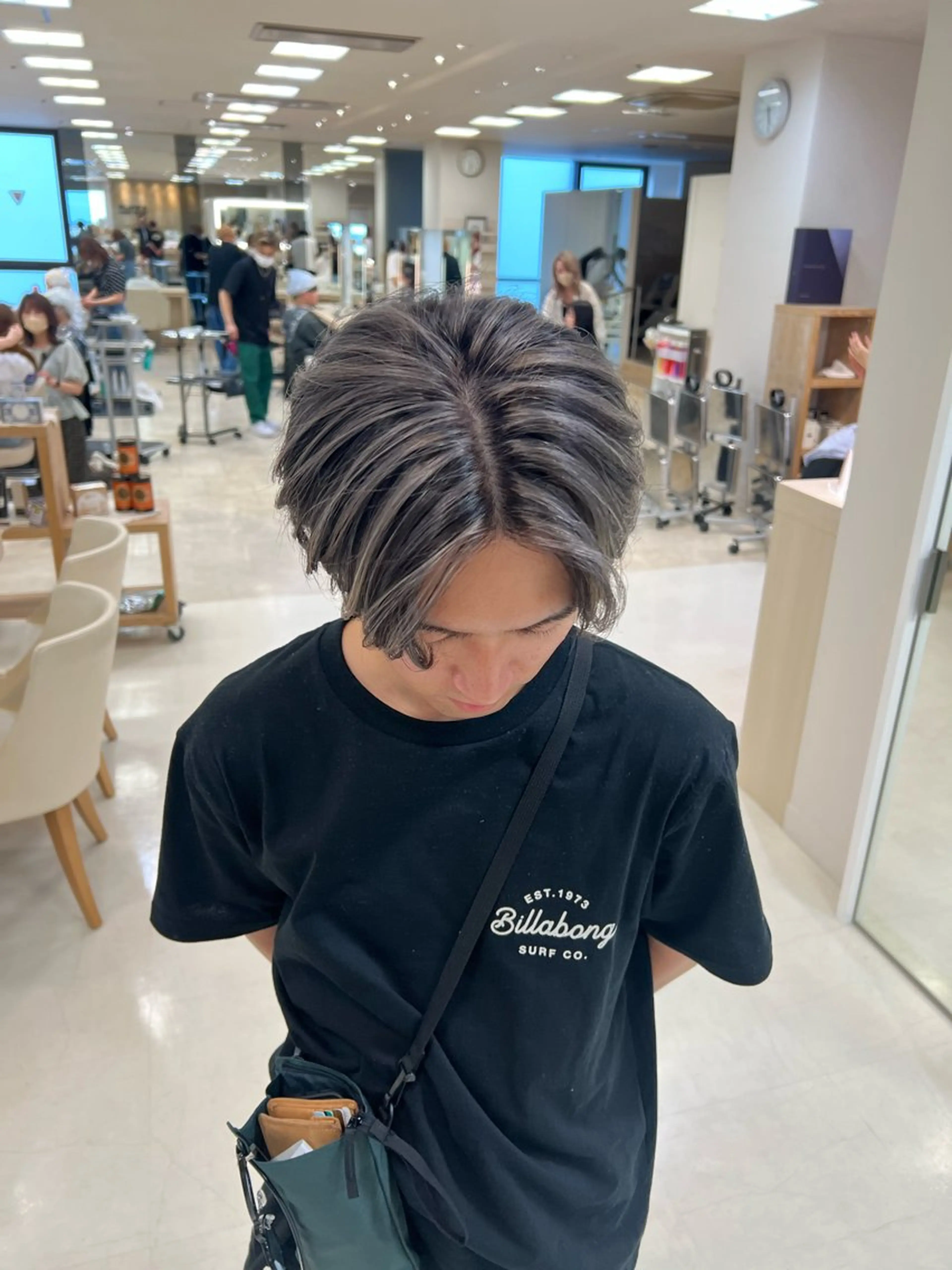 ショート カラー メンズ カット ヘアカラー トリートメント ヘアセット ハイトーン/ウルフ /レイヤー/坂野幸伸のヘアスタイル