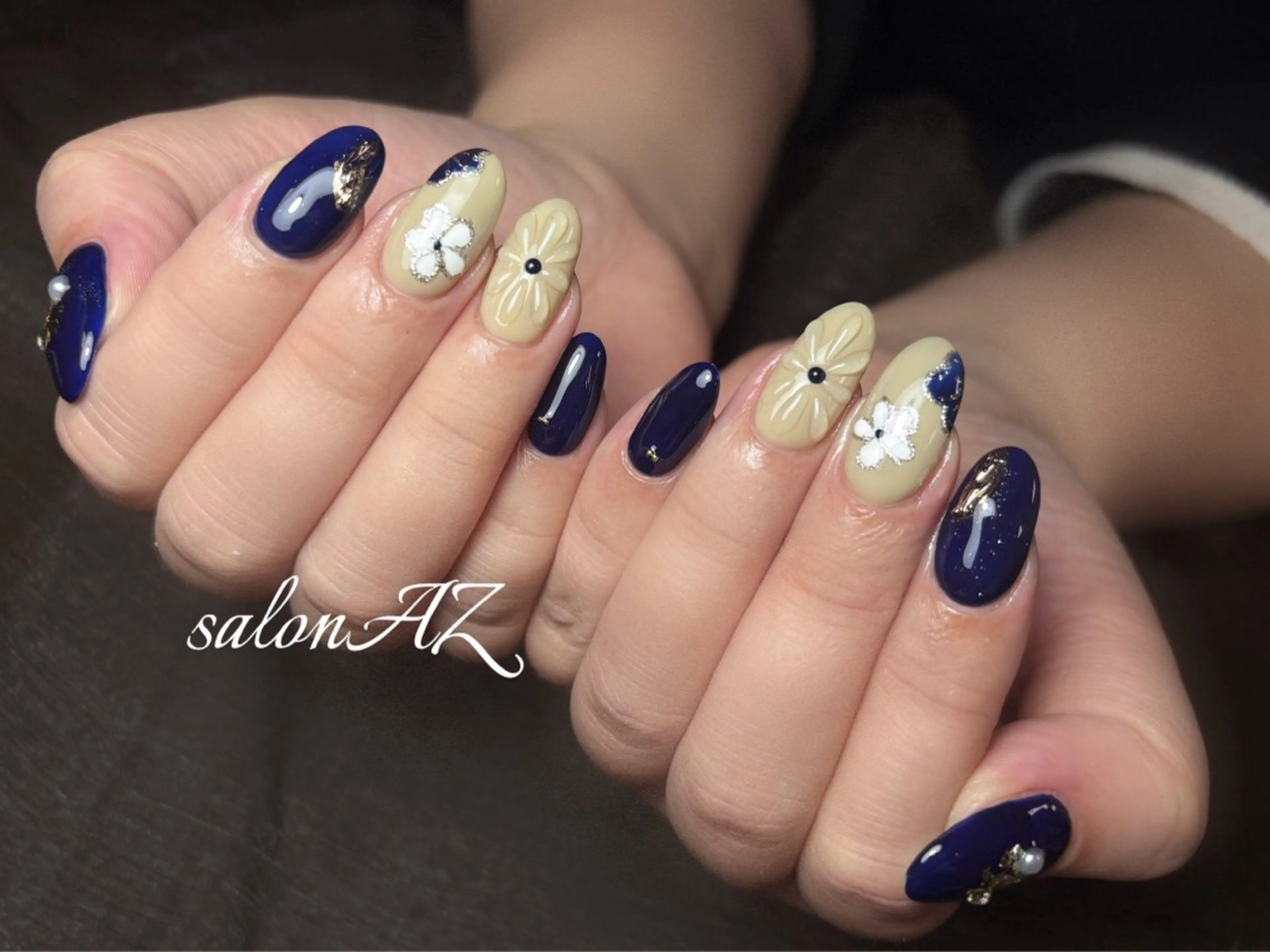 ネイル アートネイル 長さ出し フットネイル フレンチネイル ジェルネイル ハンドネイル salon AZのネイルデザイン