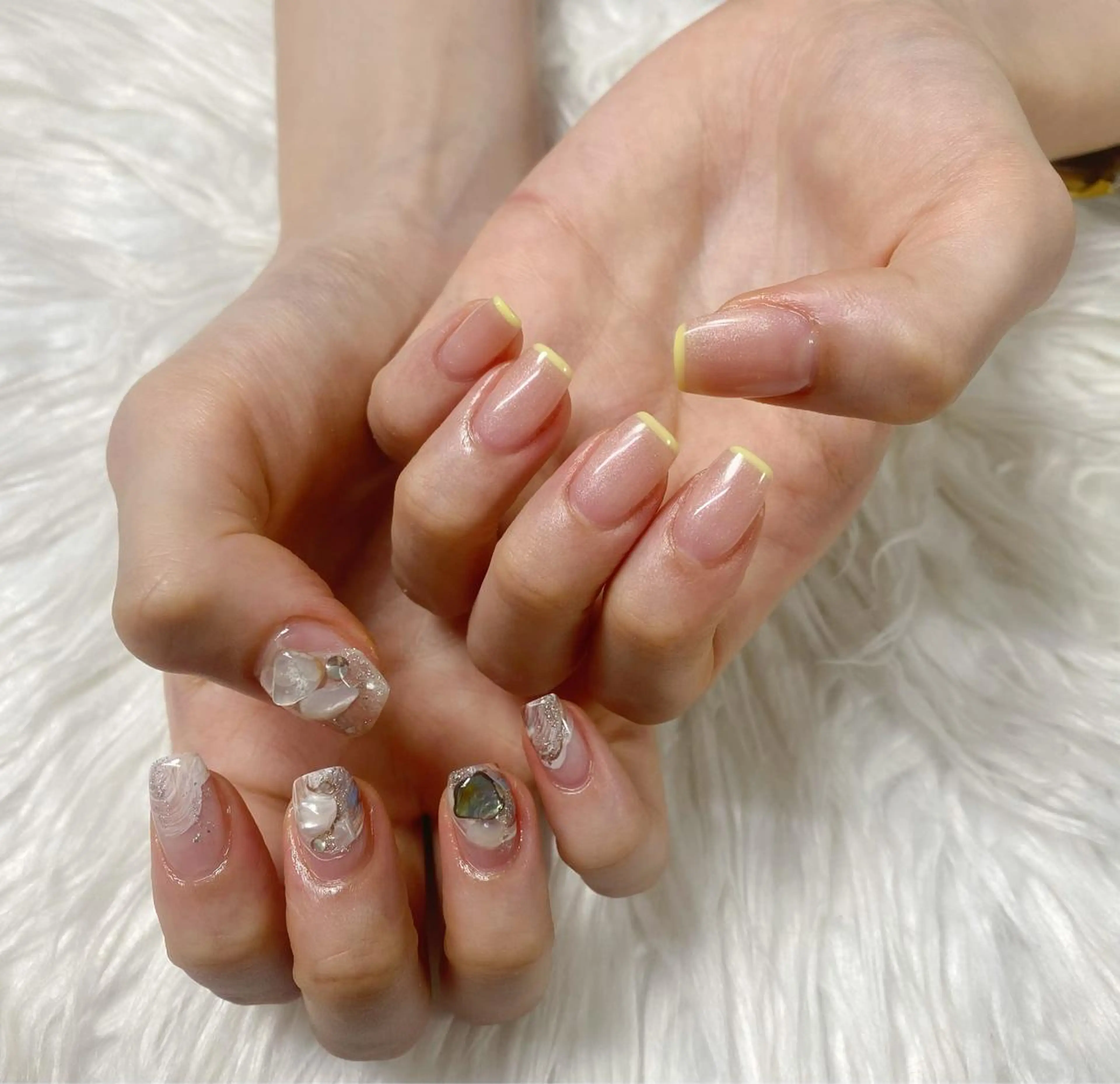 ロング カラー ネイル Q Free nailsのネイルデザイン
