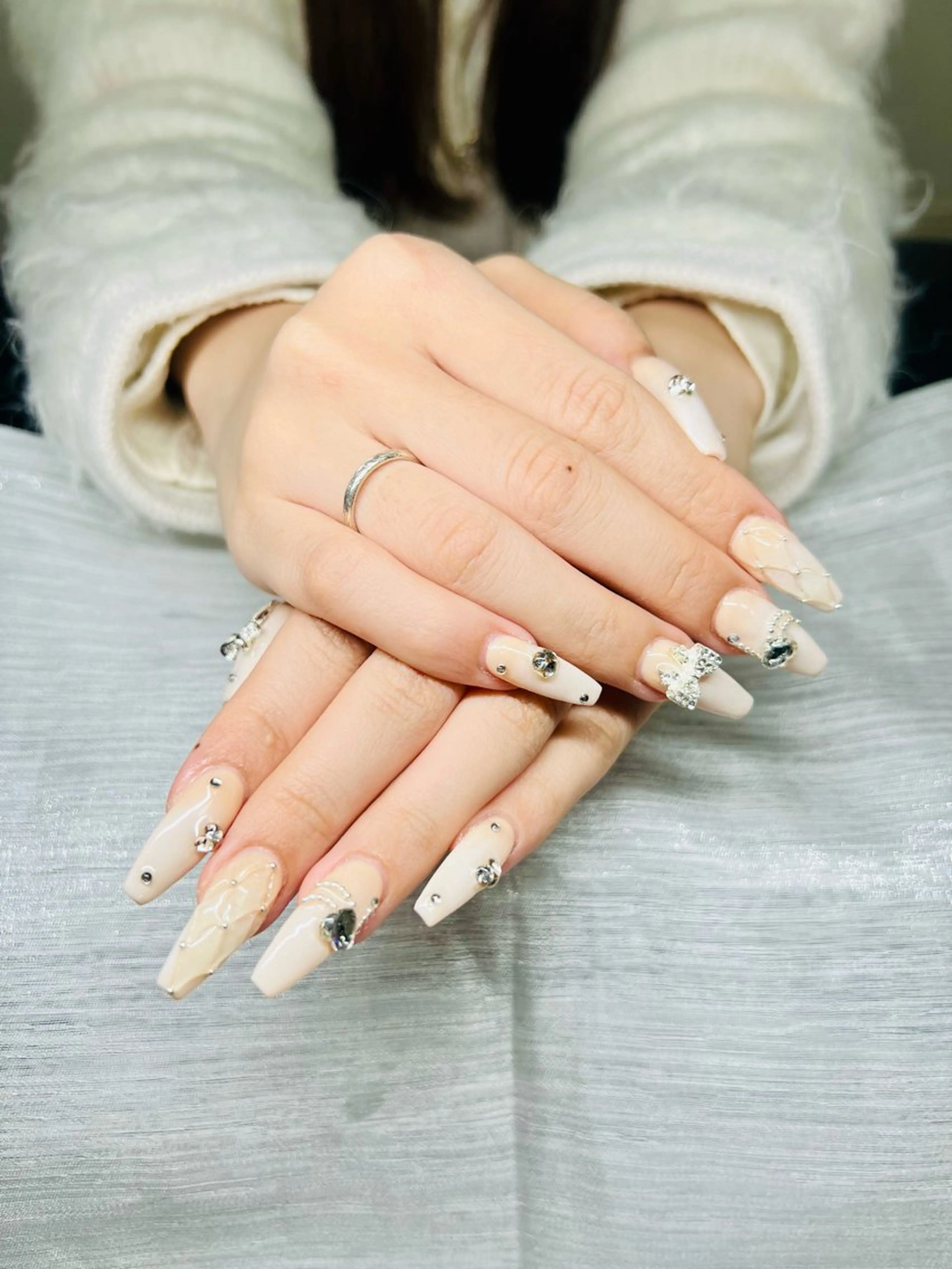 ネイル オーロラネイル チークネイル 長さ出し フットネイル フレンチネイル Lee Nails チップ長さだし専門店のネイルデザイン