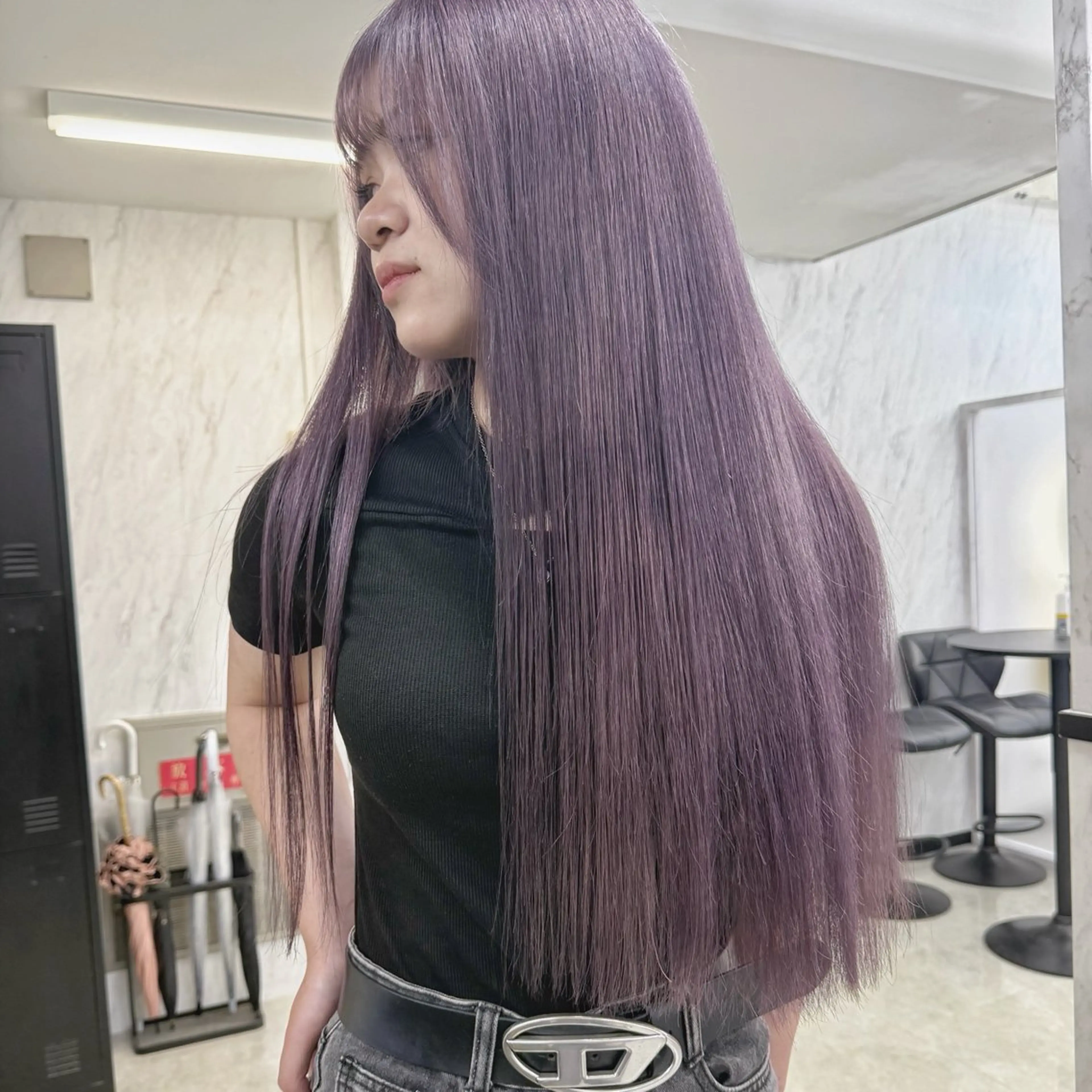 ロング カラー シールエクステ ハイトーンカラー エクステ ヘアカラー トリートメント シールエクステ特化 ハイトーン、NANAのヘアスタイル