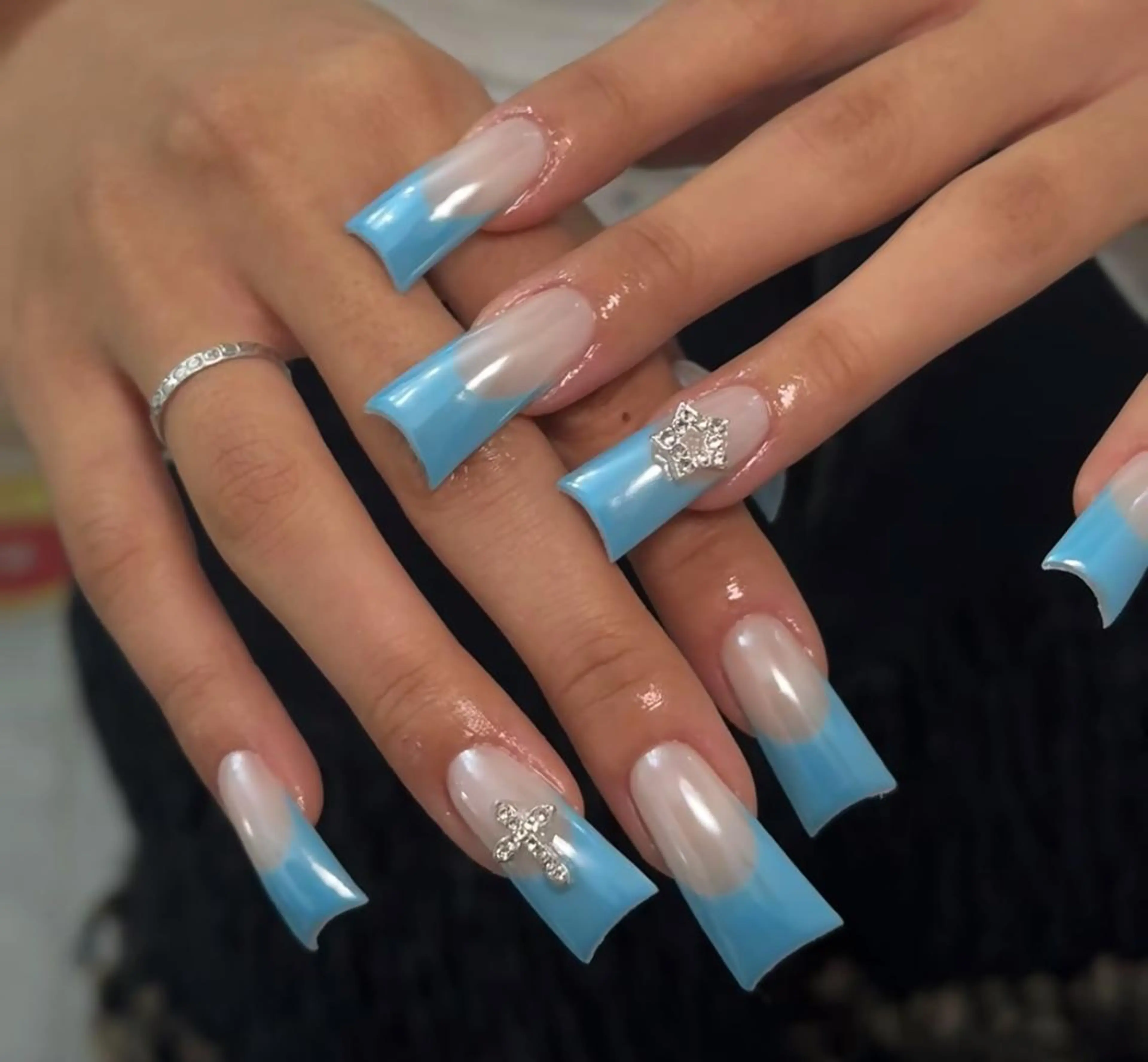 ネイル ハンドネイル エリ🫧 nail池袋東口のネイルデザイン