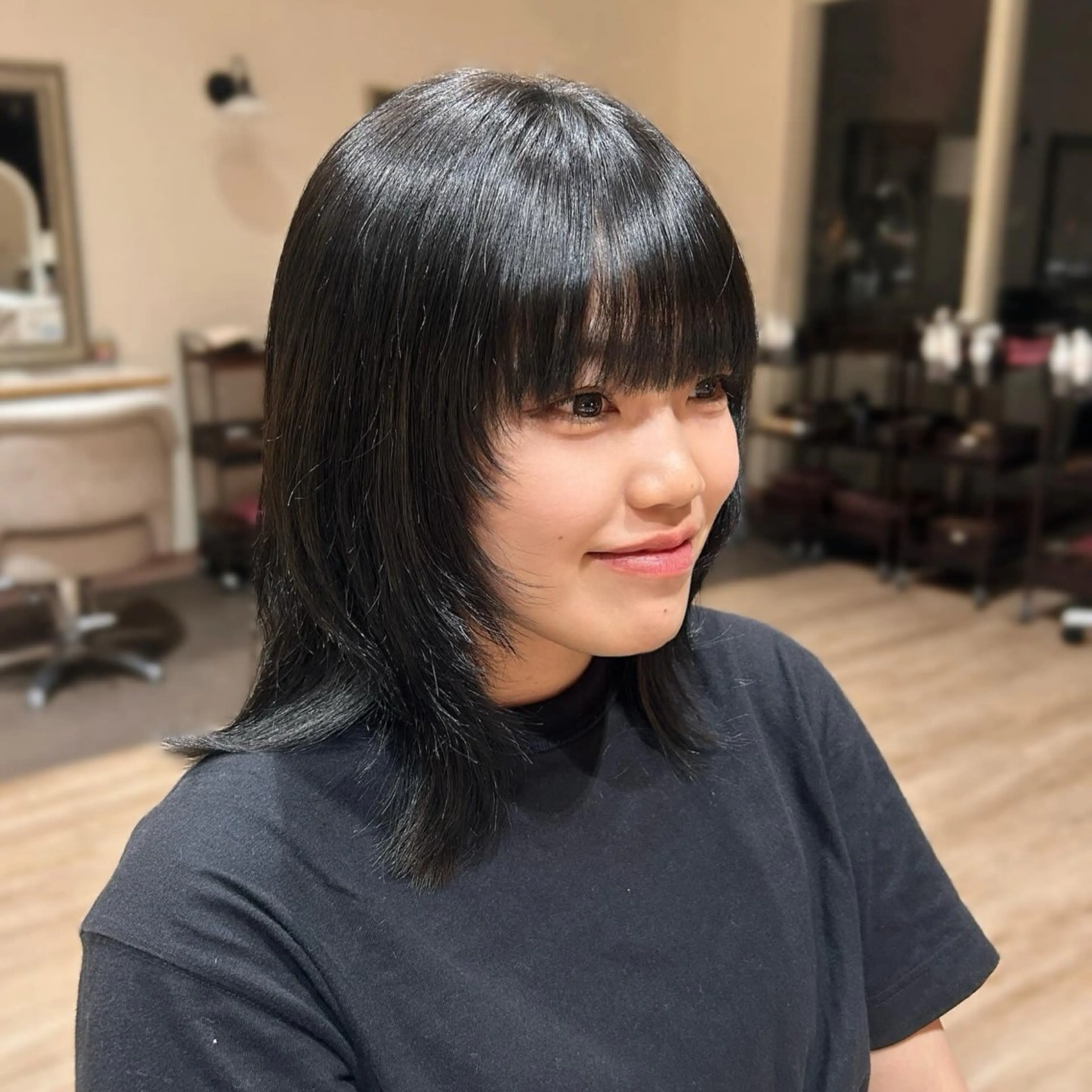 ミディアム ヘアカラー 小島 瑚白のヘアスタイル
