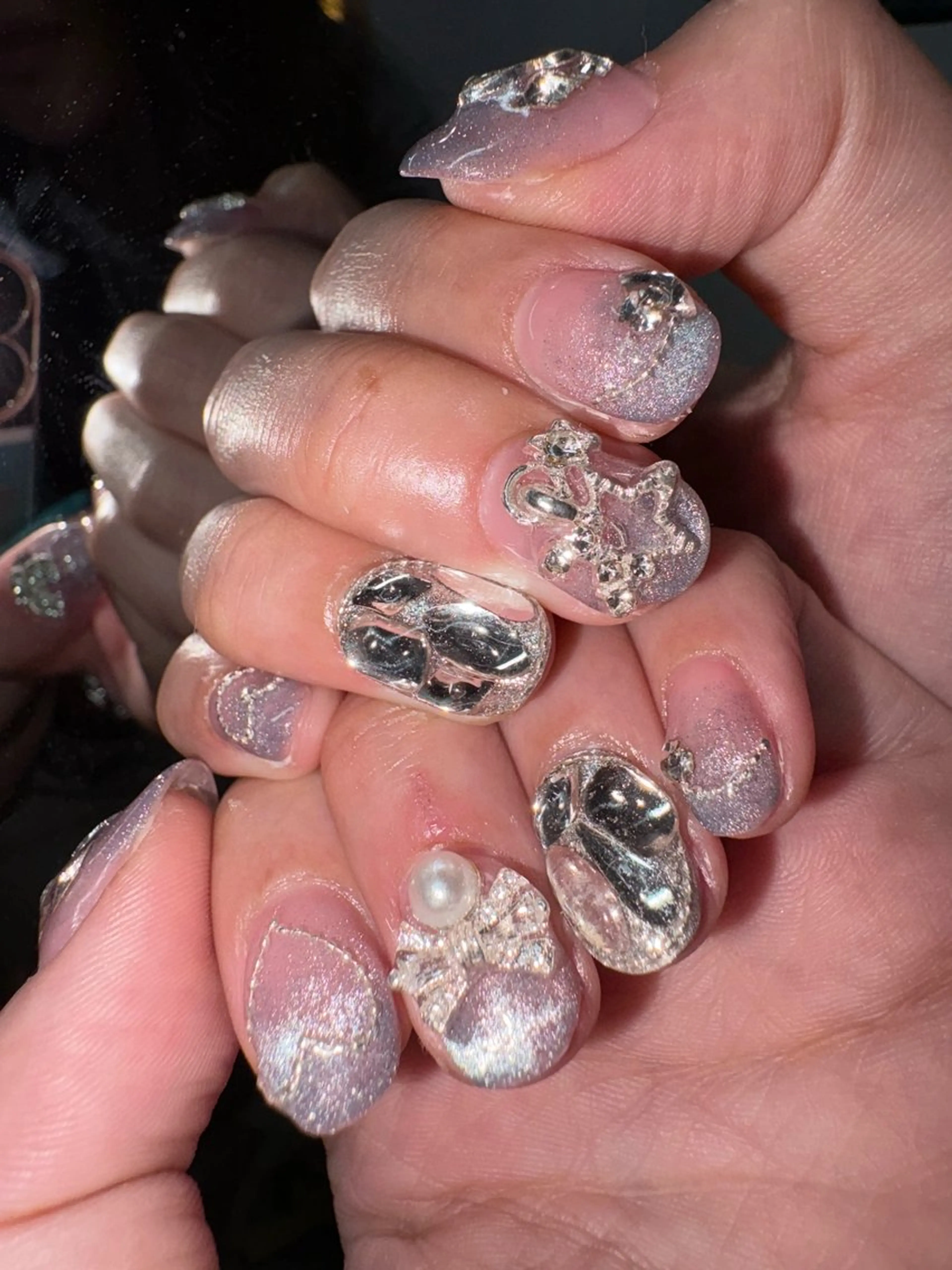 ネイル ハンドネイル NES NAIL所属・さゆり￤推しキャラ ￤ロングネイル🩷のネイルデザイン