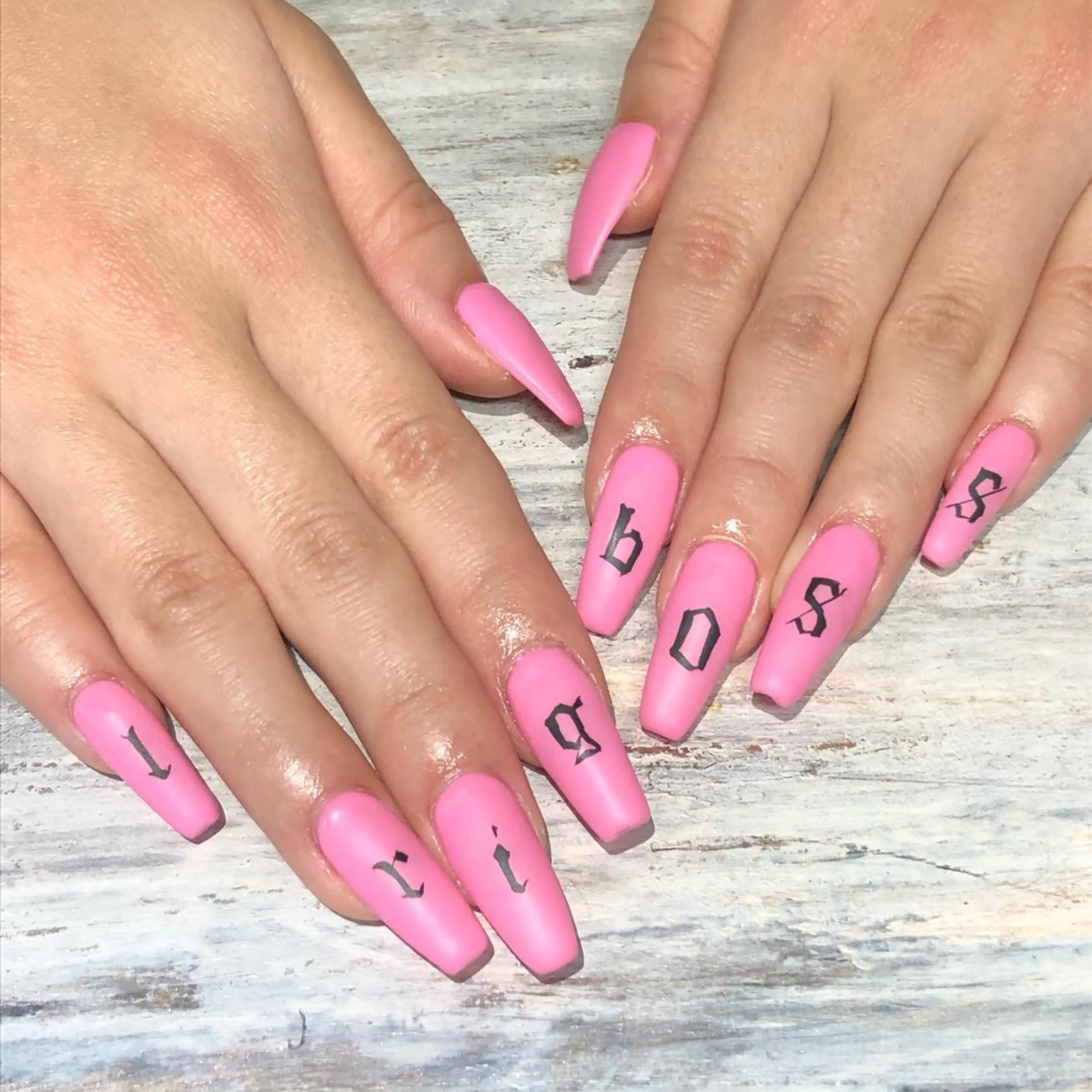 ネイル crestnail所属・小林 束紗のネイルデザイン