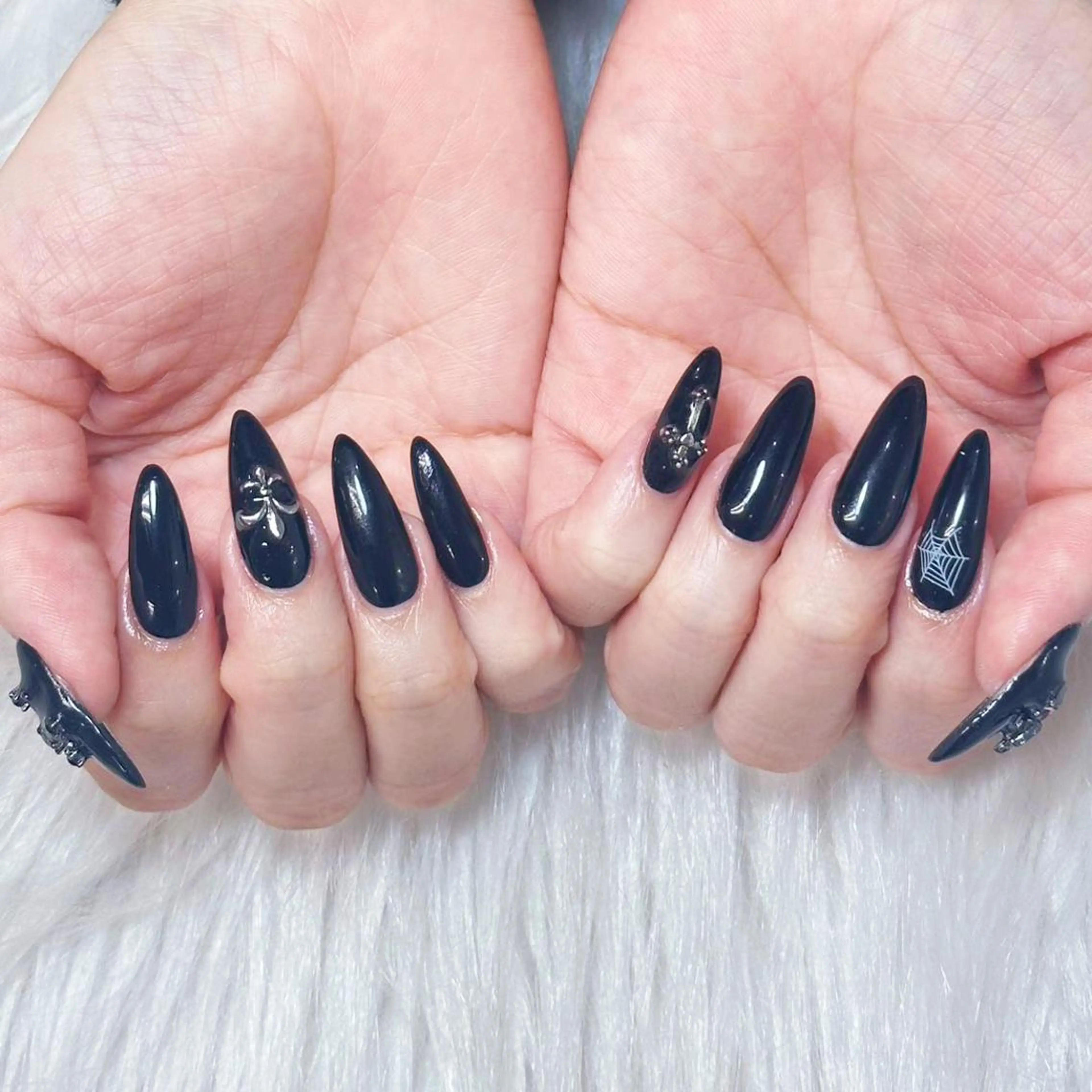 ネイル アートネイル オーロラネイル フラッシュネイル ガーリー キラキラネイル ハンドネイル DIAMOND NailStudioのネイルデザイン