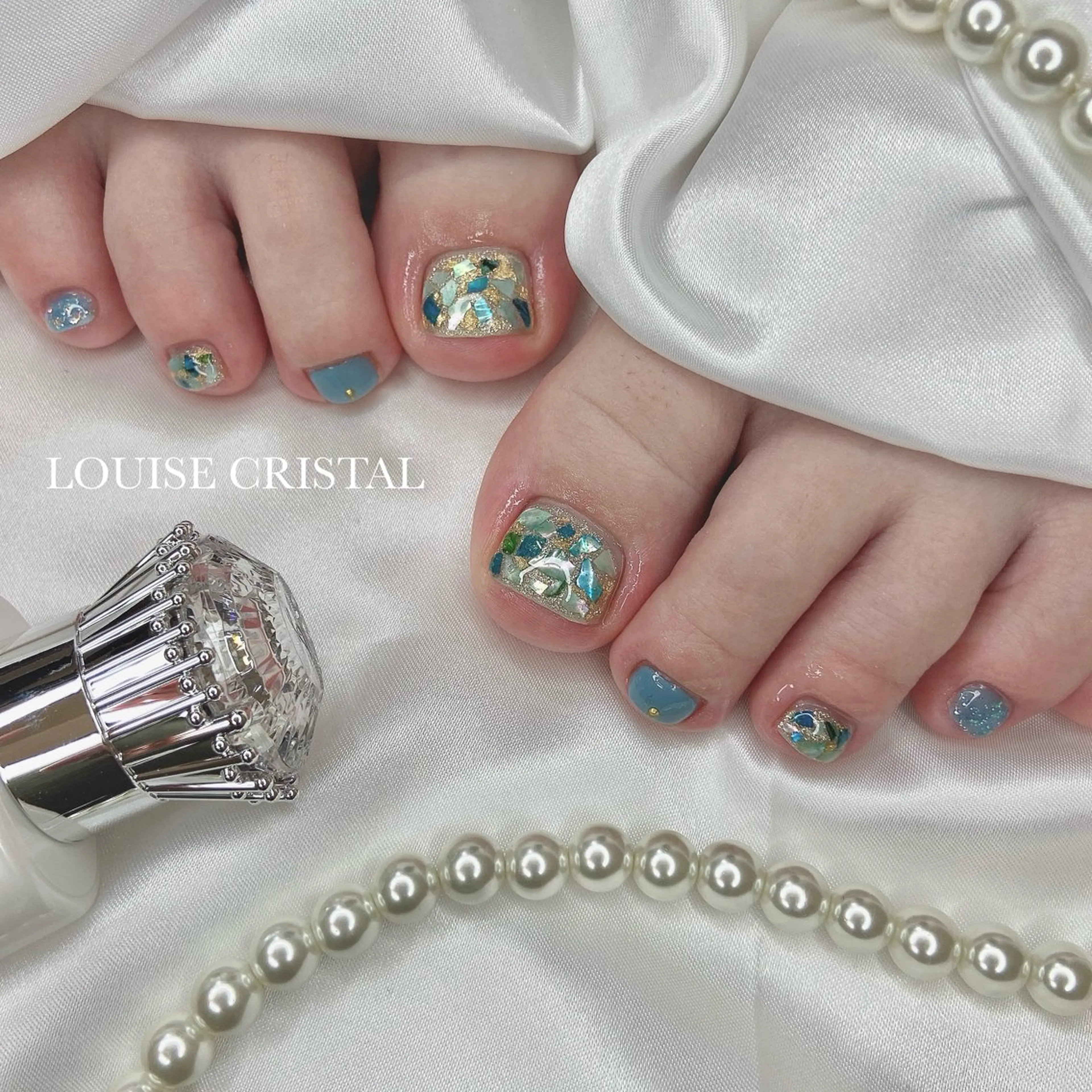 【オフ＆ケア込】フットネイル👠Magnifiqueコースの写真