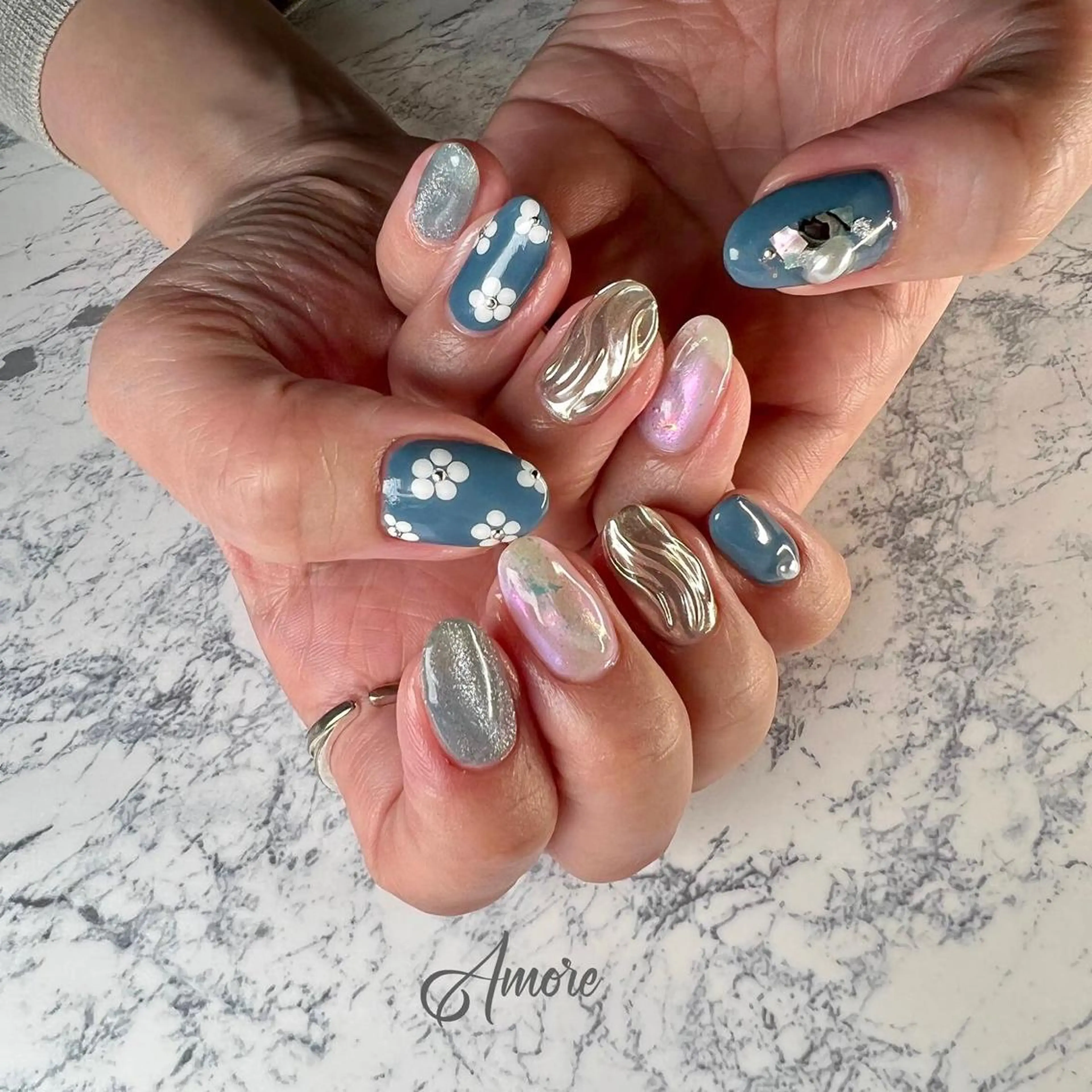 ネイル ジェルネイル 氷ネイル・うるうるネイル マグネットネイル ミラーネイル ニュアンスネイル You kyehwaのネイルデザイン