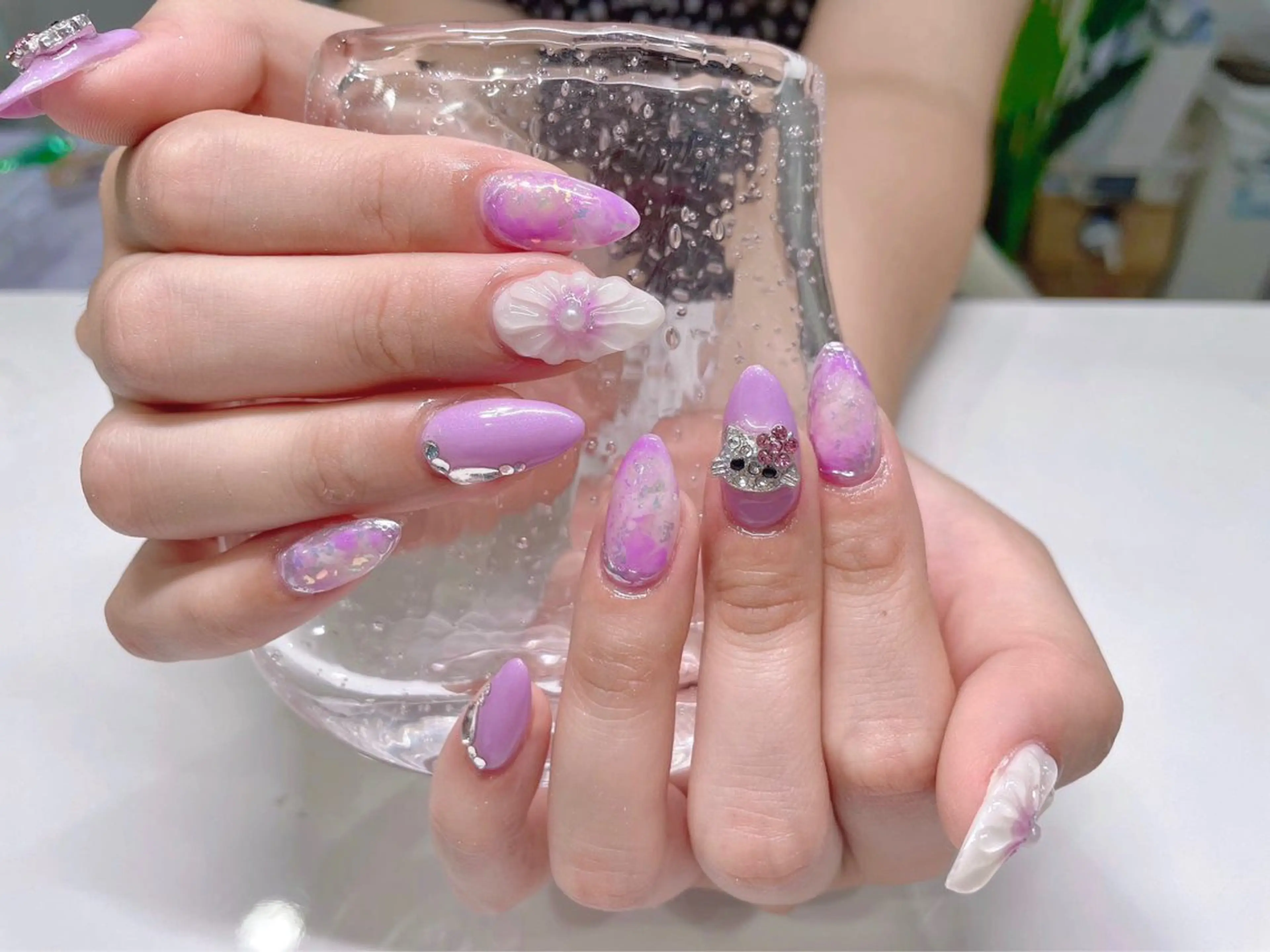 ミディアム ネイル Kaka Nailsのネイルデザイン