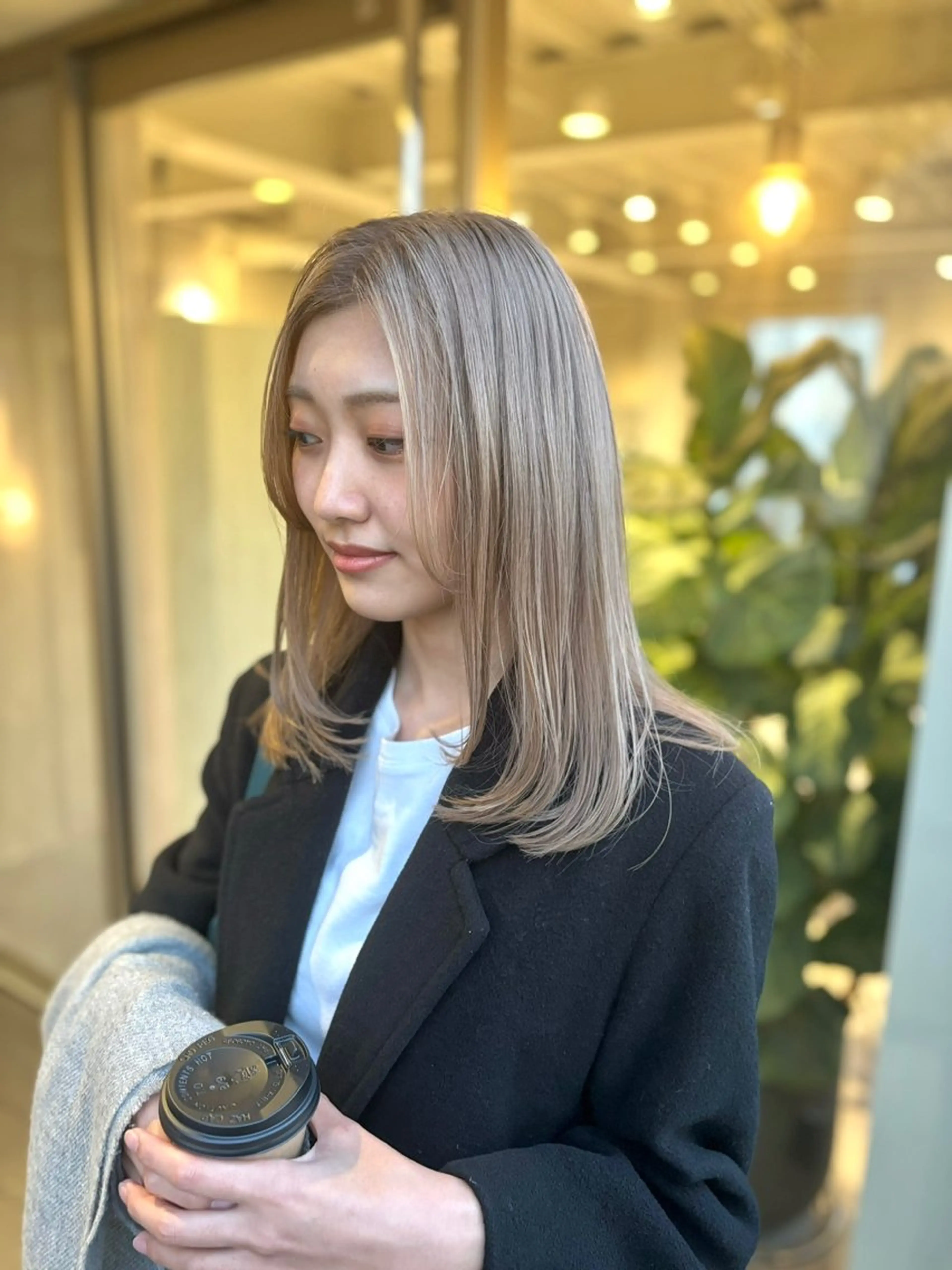 セミロング カット ヘアカラー 【髪質改善🌿】木本 志歩のヘアスタイル