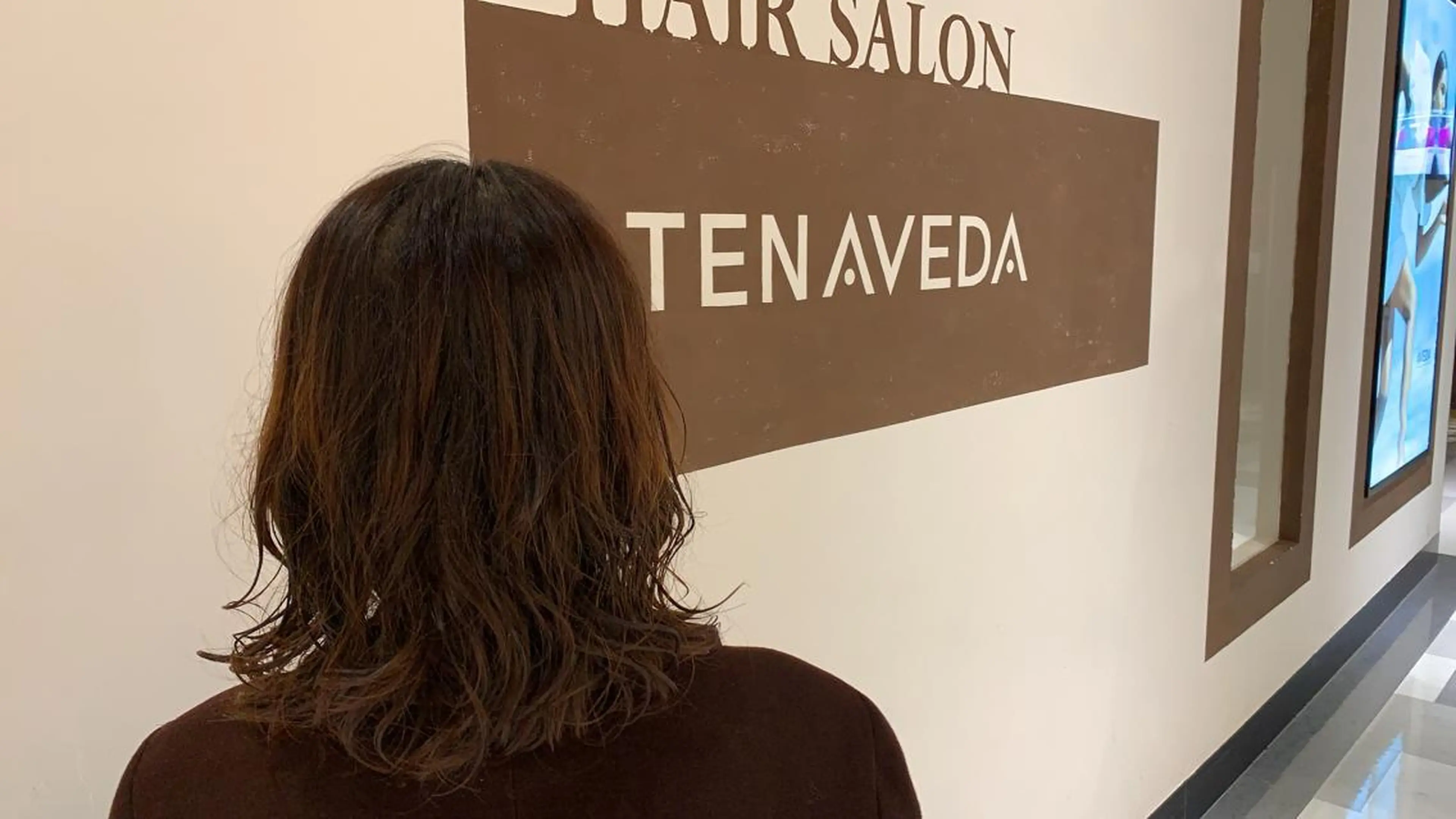 セミロング パーマ セミロングパーマ 🧸 仲間ひめかのヘアスタイル