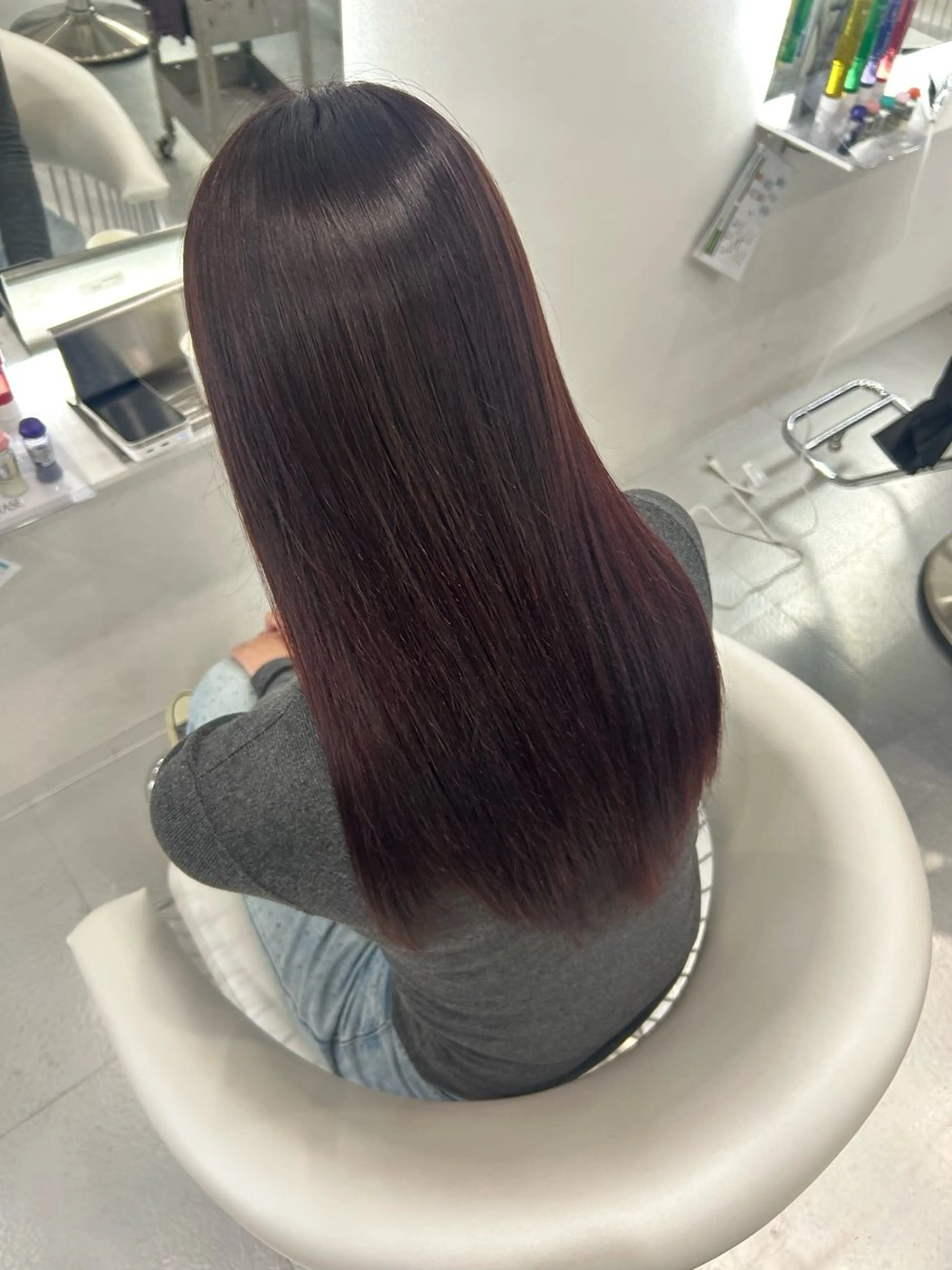 ミディアム あやめ🪽 オリーブ/ハイトーンのヘアスタイル