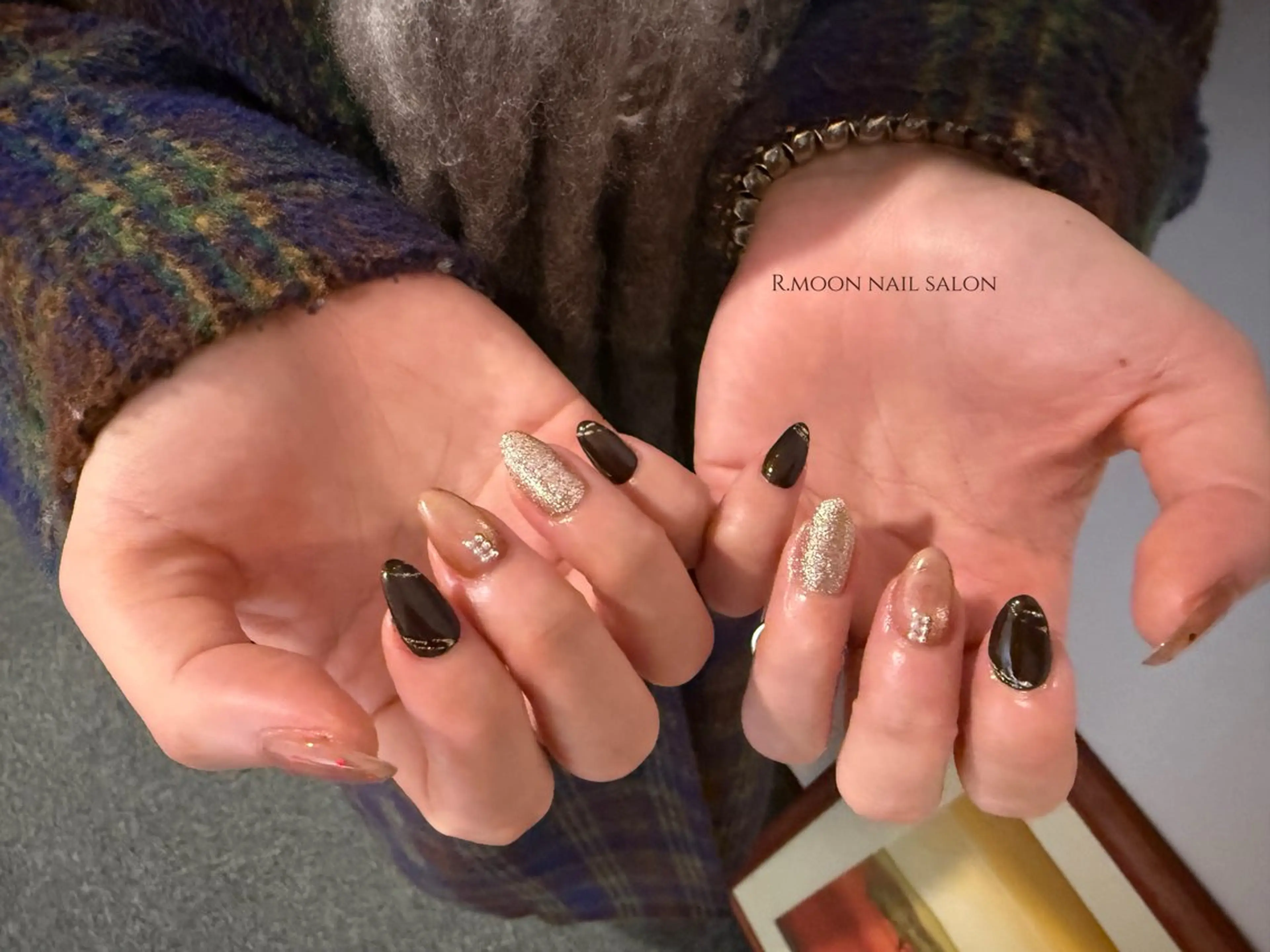 ネイル ハンドネイル R.moon nail salonのネイルデザイン