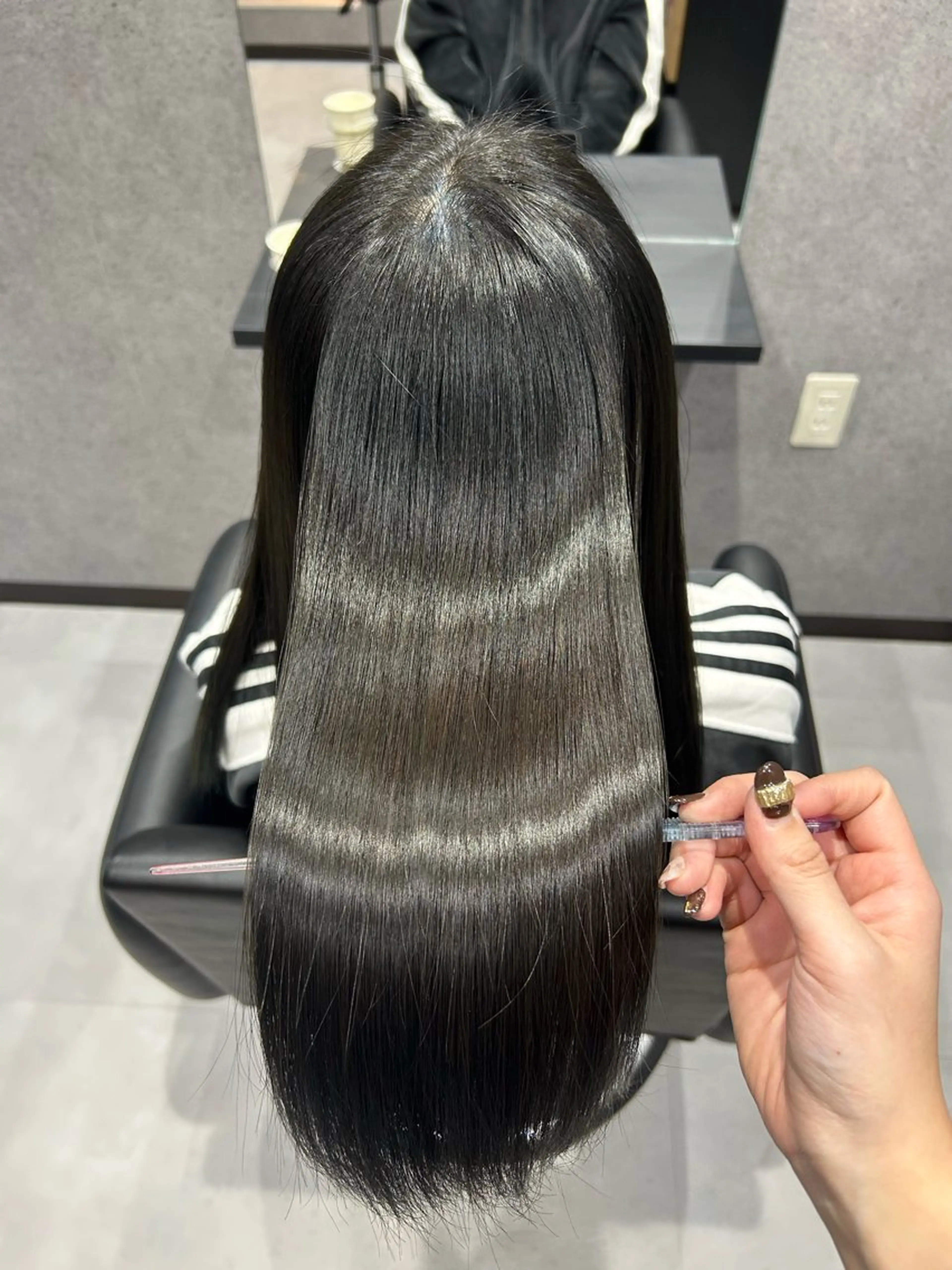 ロング カラー 佐野 彩音のヘアスタイル