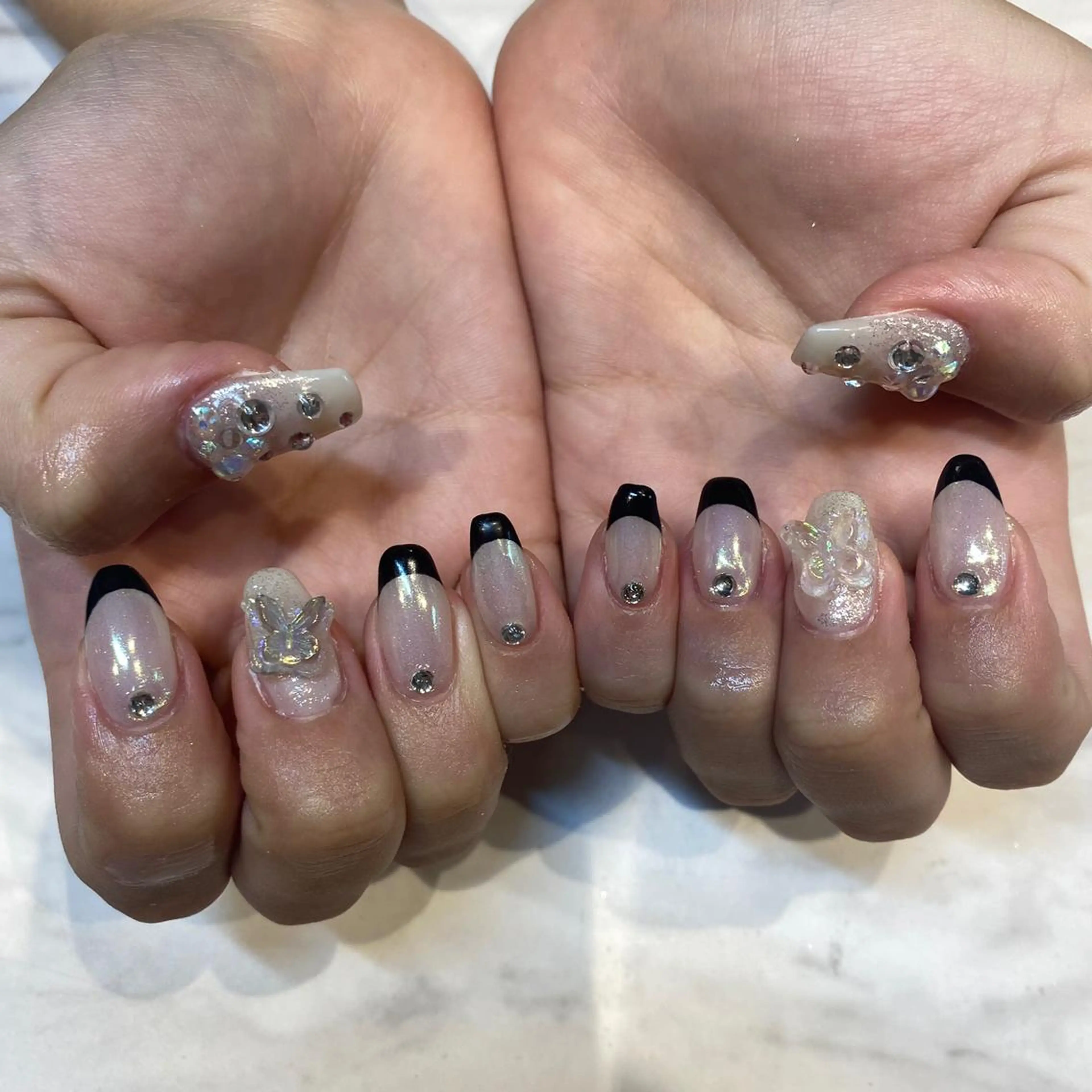 ネイル 韓国ネイル🤍 イワサキ　リコ🍒のネイルデザイン